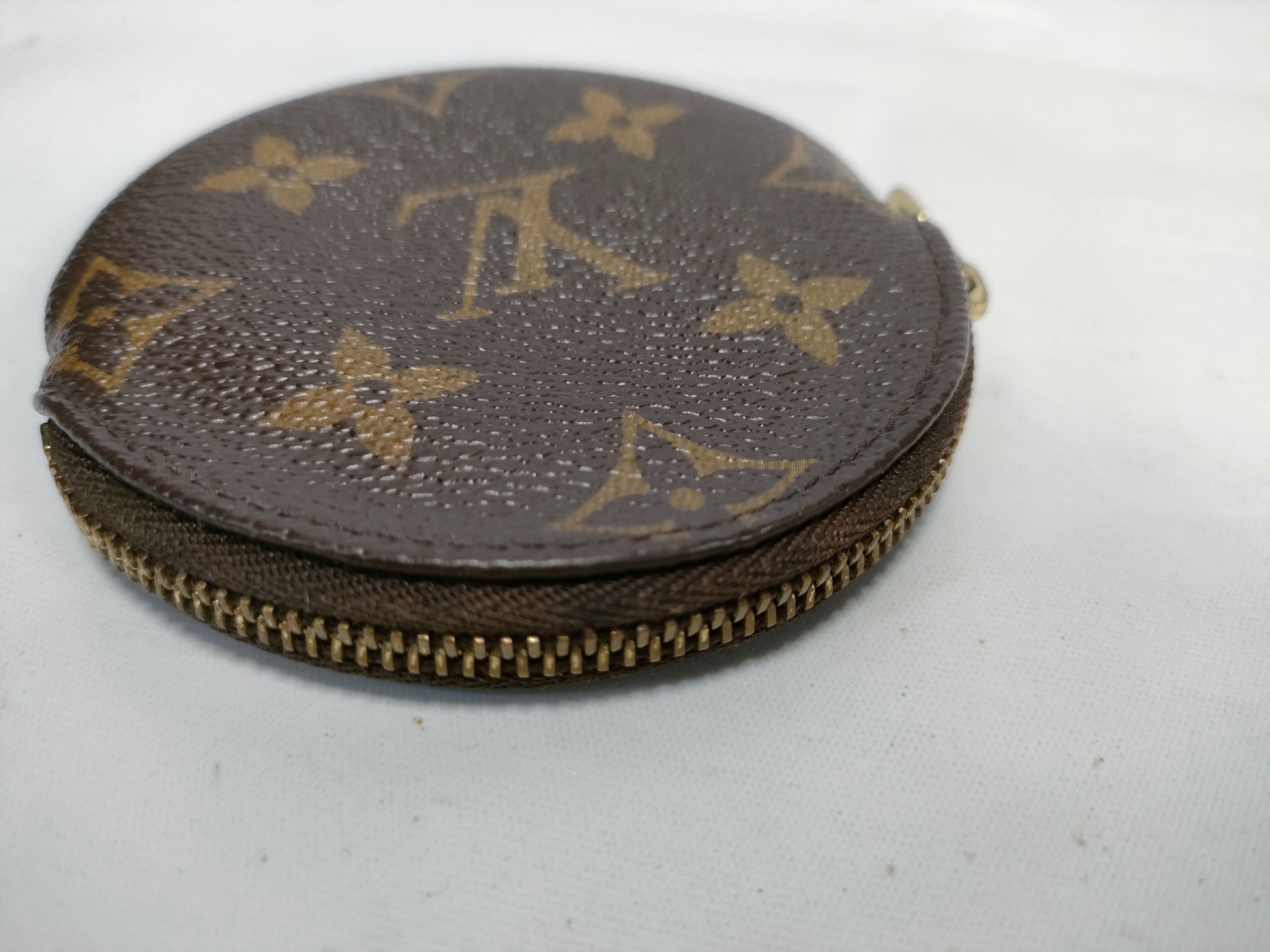 Monogram M61926 Porte Monnaie Rond Coin Case — view 7