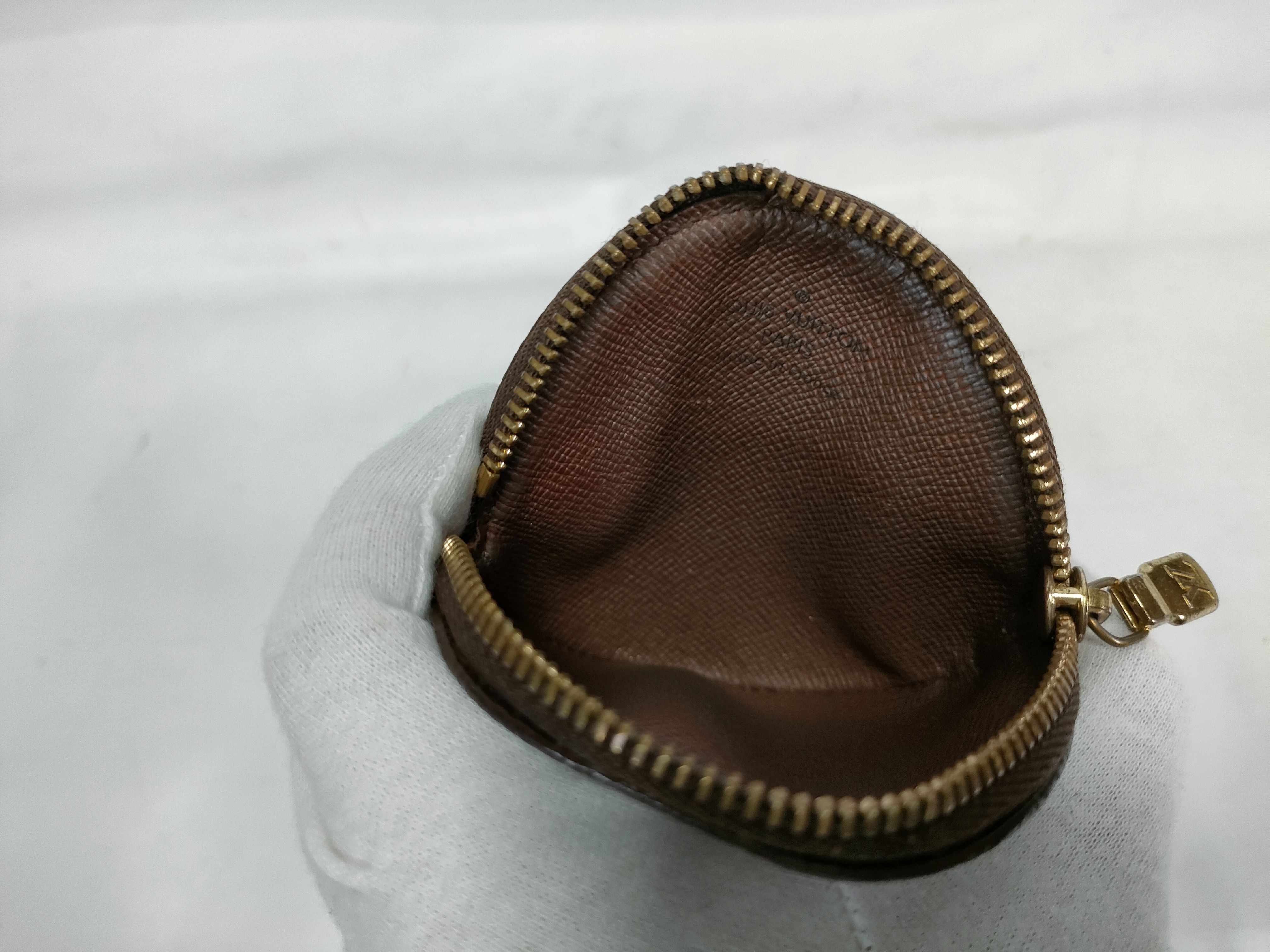 Monogram M61926 Porte Monnaie Rond Coin Case — view 8