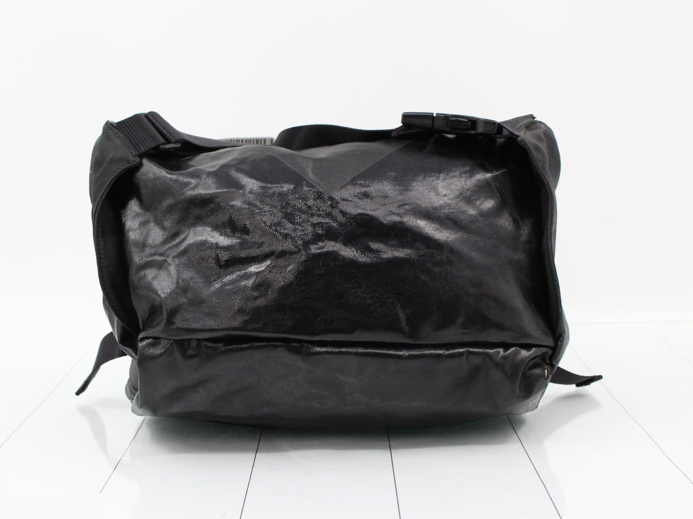 Sports line shoulder bag — view 2