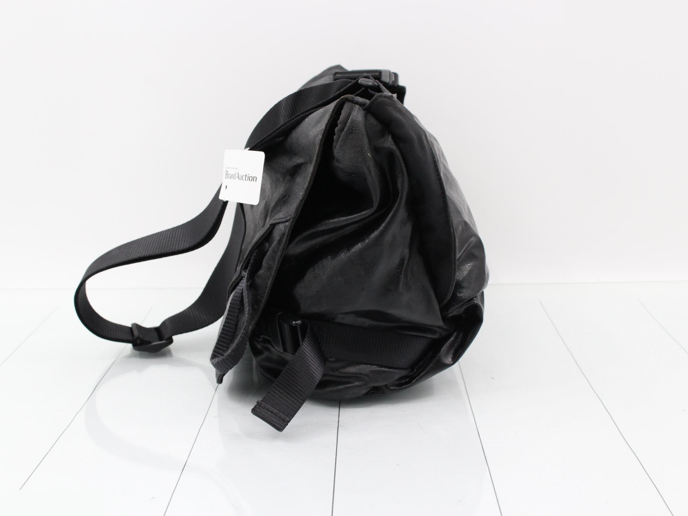 Sports line shoulder bag — view 3