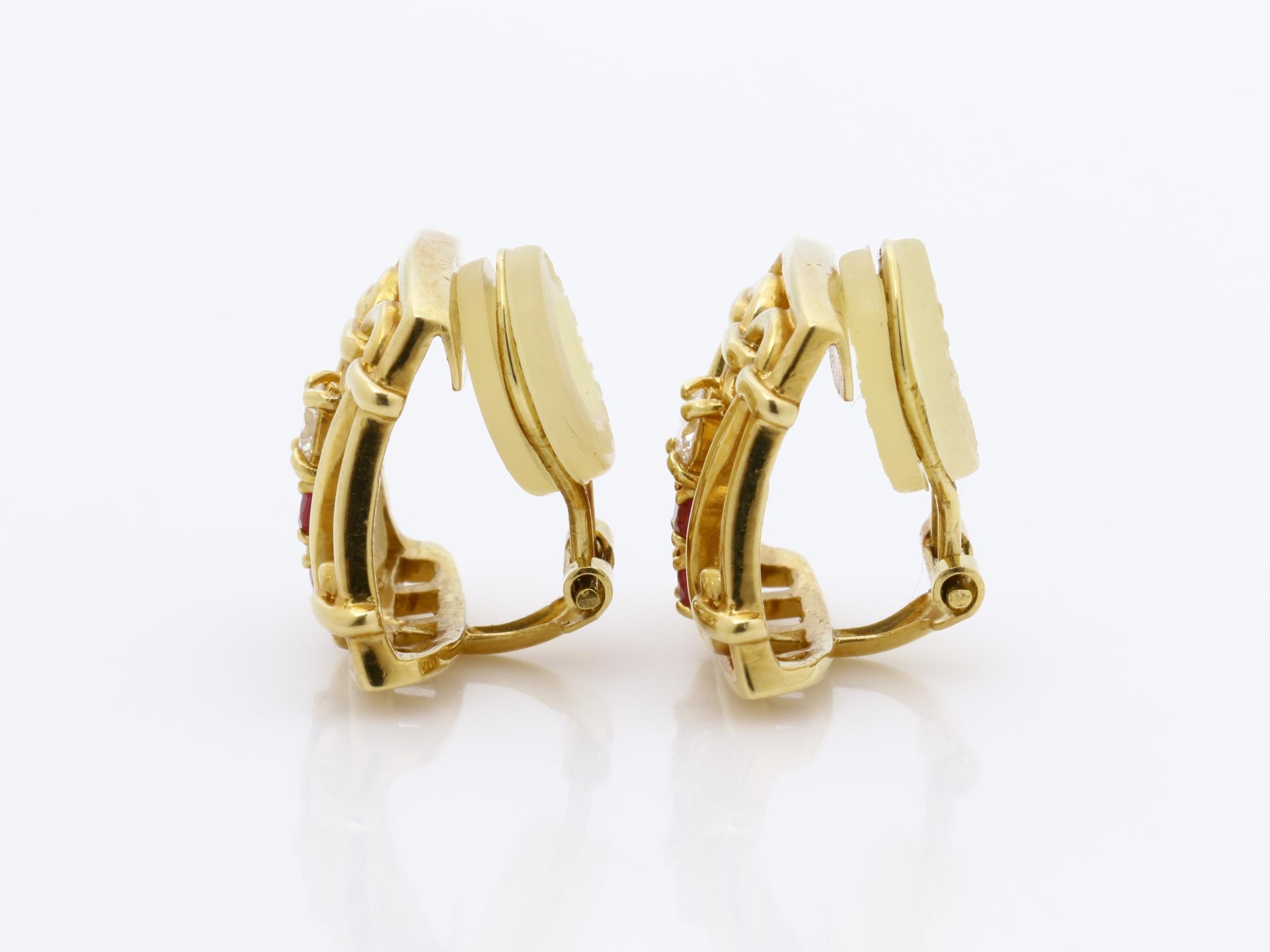 Diamond/Ruby Earrings, 750YG, D0.0.10 x 2, R0.11 x 2 — view 5
