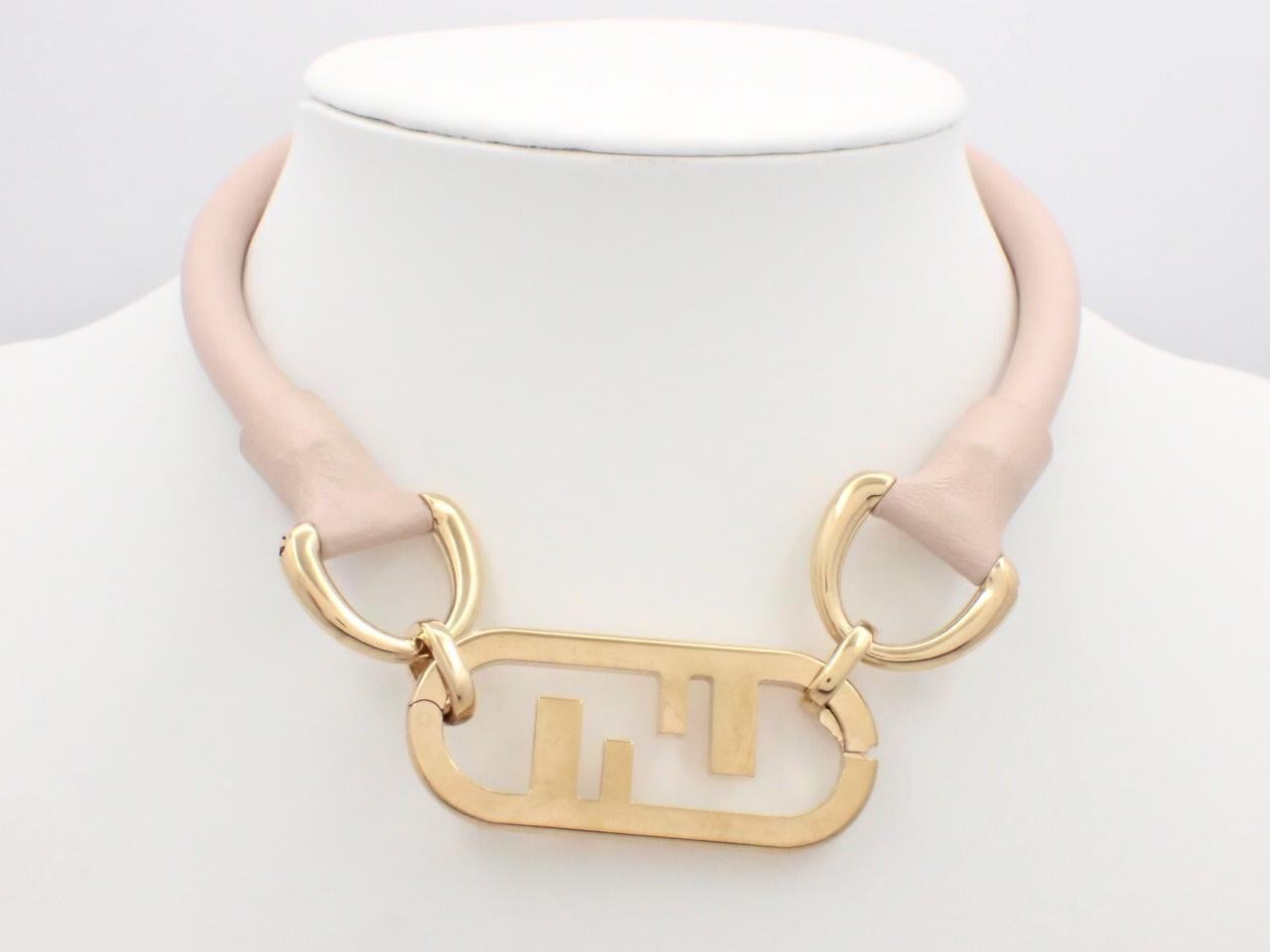 Auroch necklace, approximately 42 cm, by Delfina Delétrez Fendi. — view 3