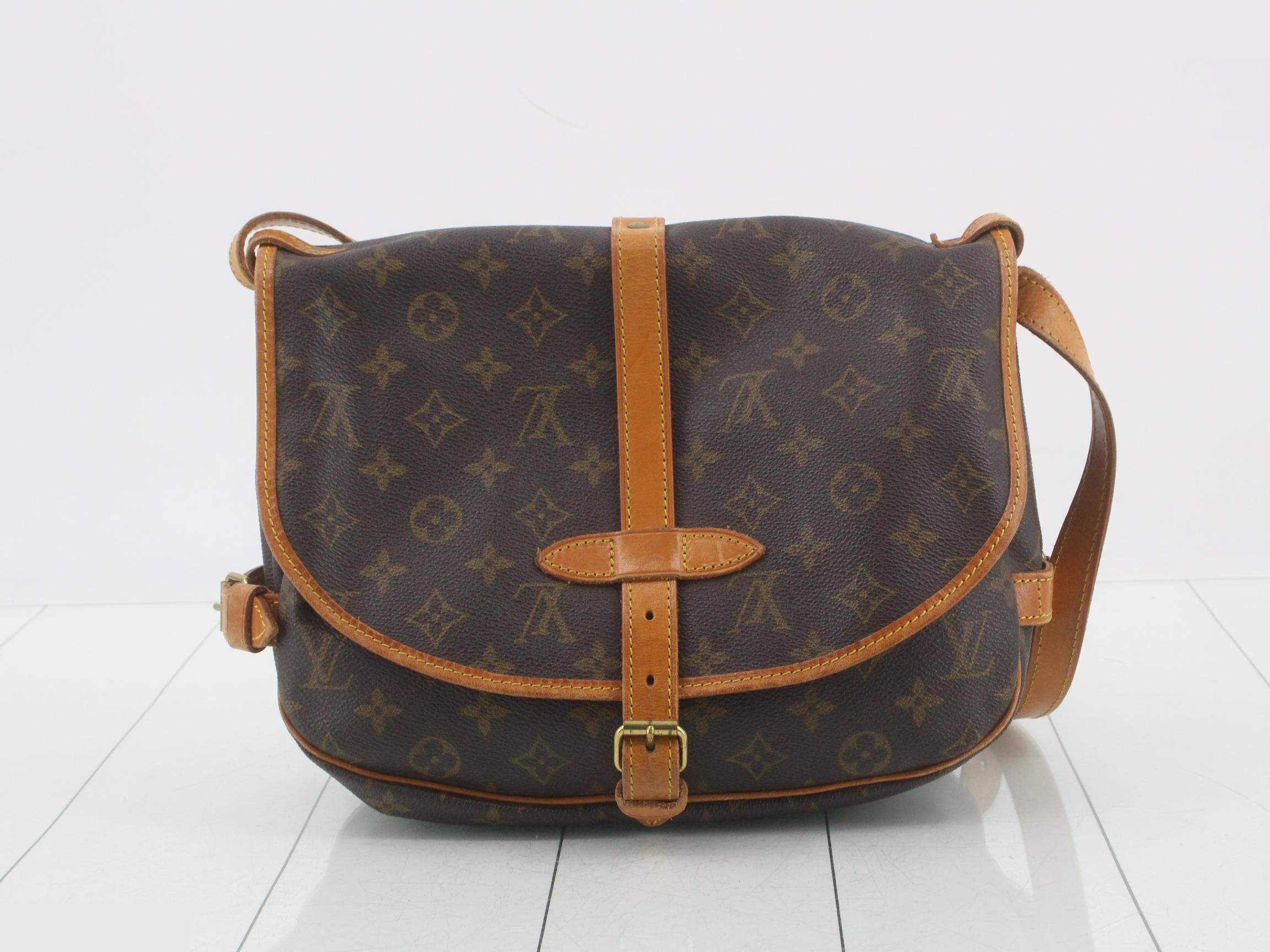 Saumur 30 Monogram Shoulder Bag M42256 — view 2