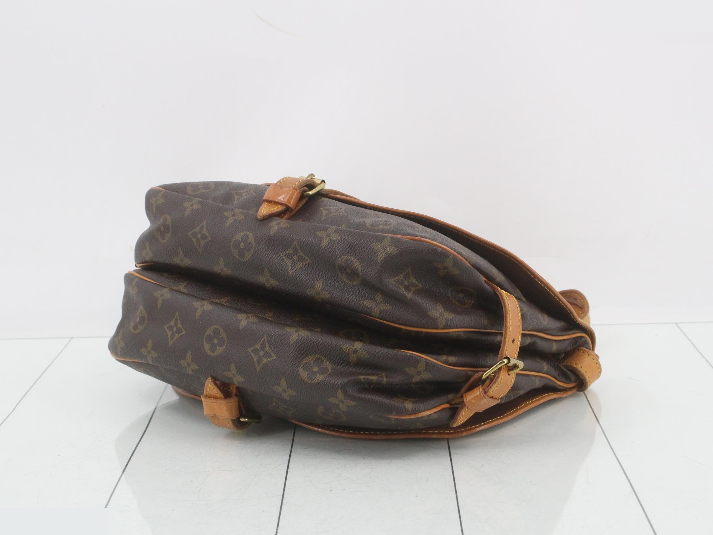 Saumur 30 Monogram Shoulder Bag M42256 — view 6