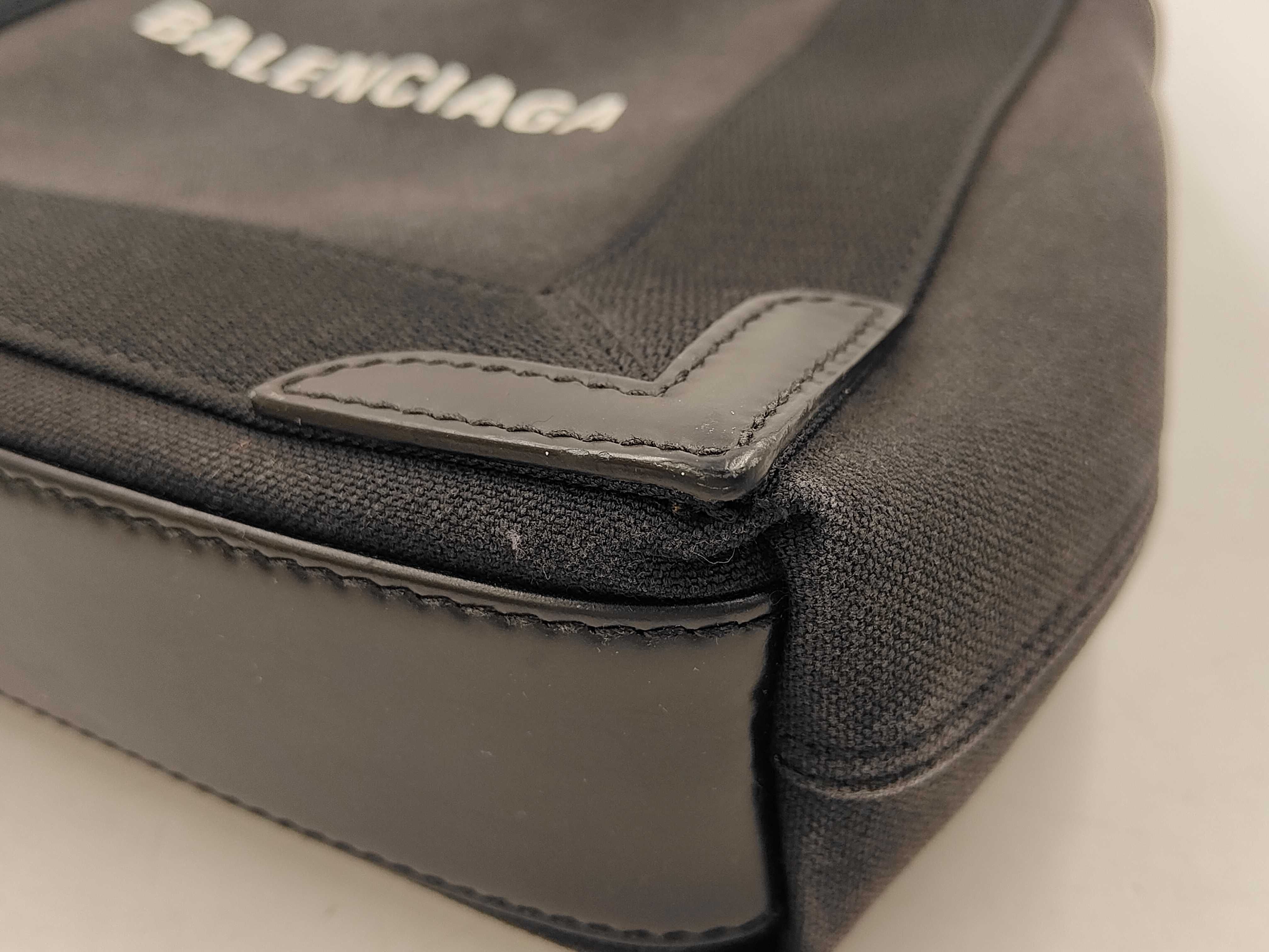 Navy Cabas Black Handbag — view 6