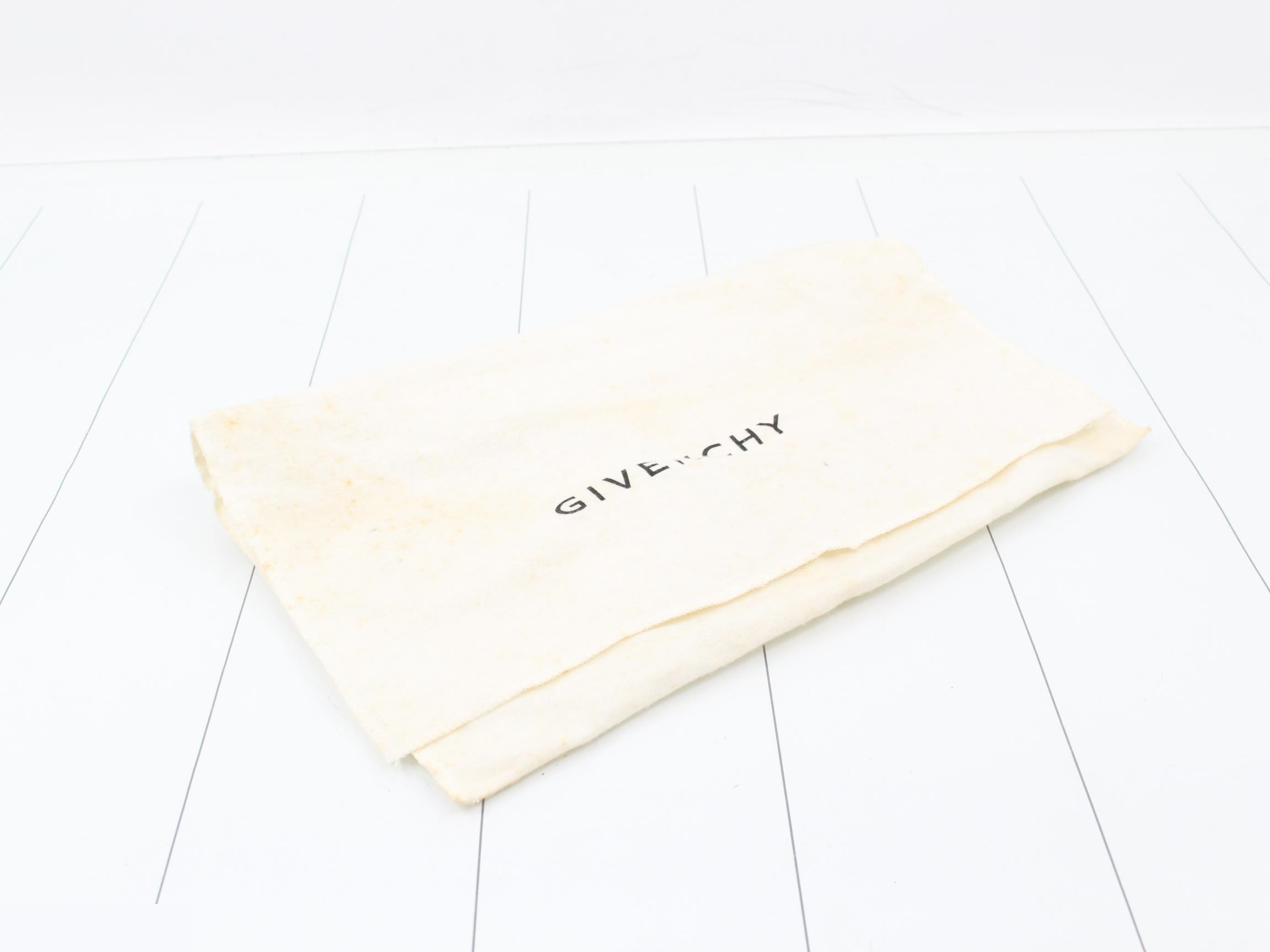 Shoulder bag with storage bag — view 7