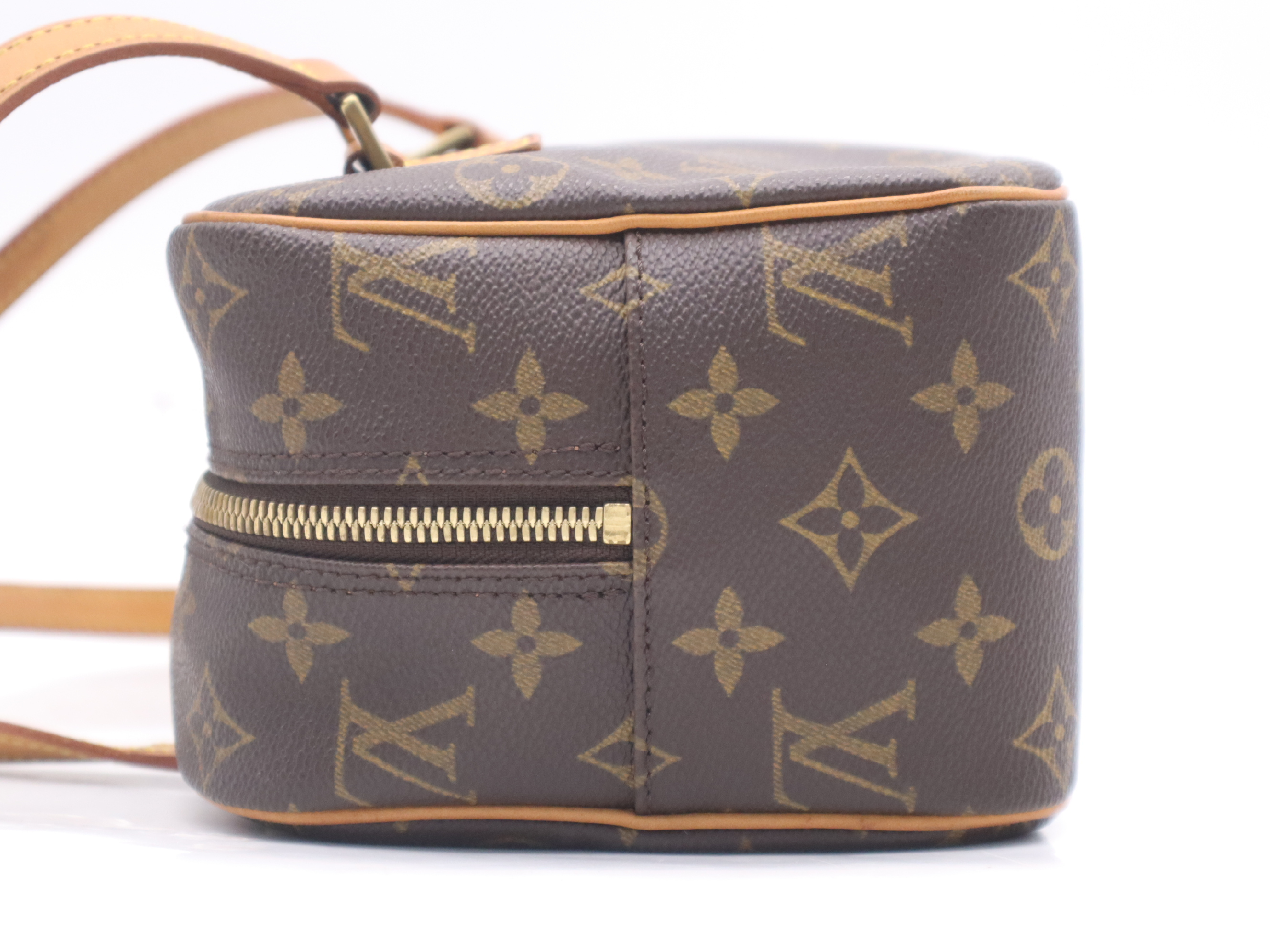 M51182 Monogram Cite MM Shoulder Bag — view 3