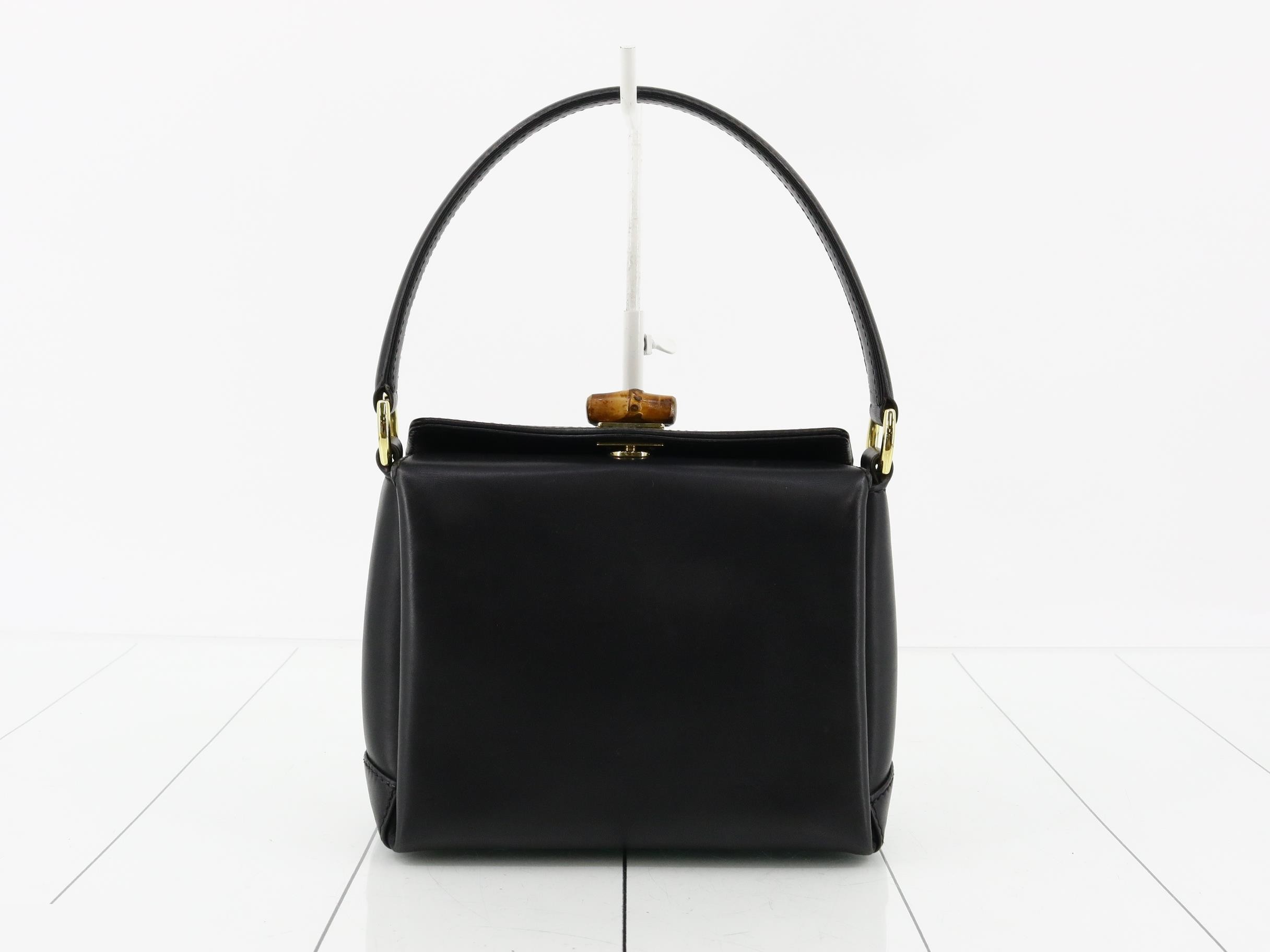 Bamboo Leather Turnlock Handbag 000.33.0240 Black