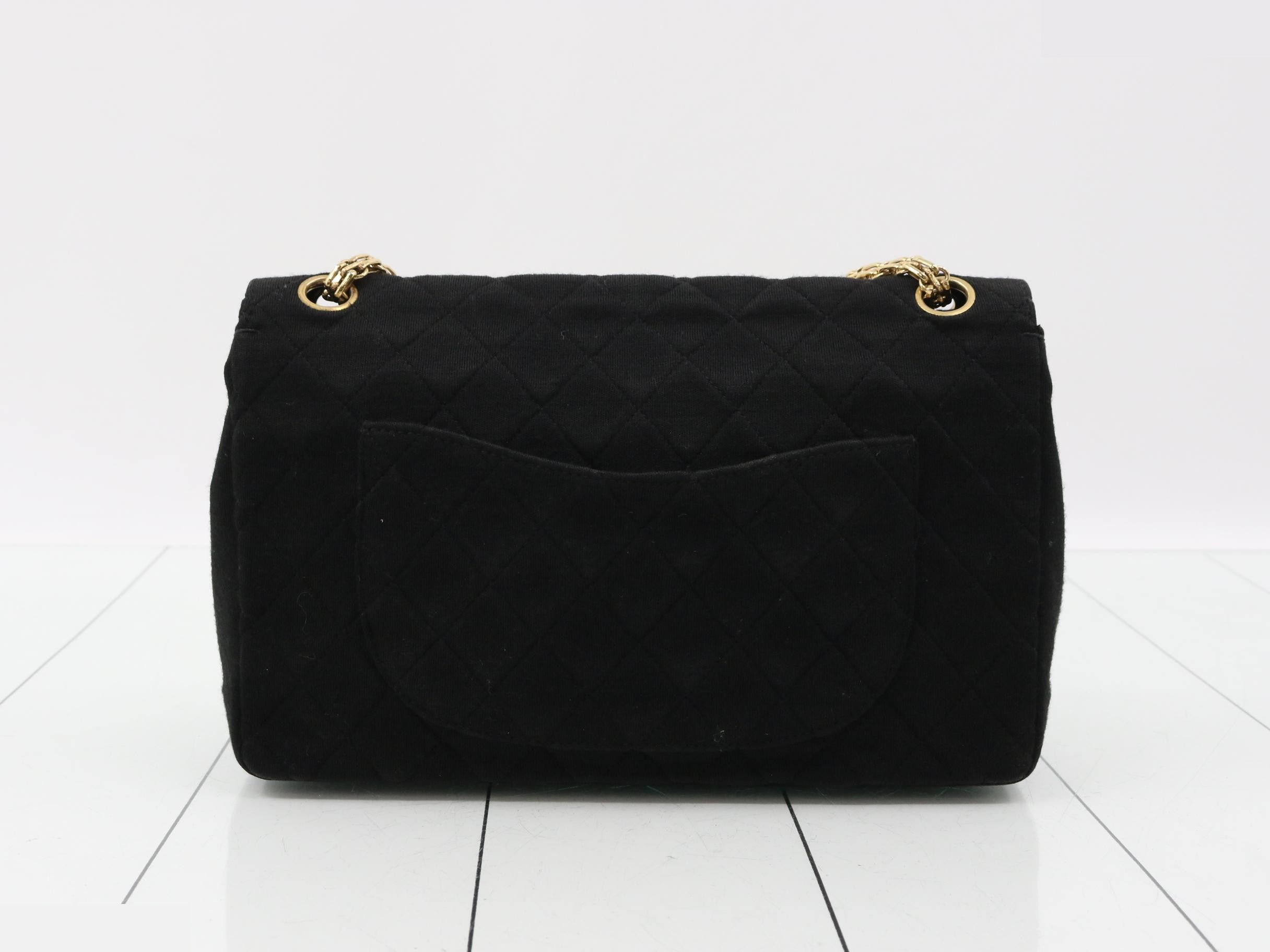 Matelassé (bag) - Shoulder bag — view 2