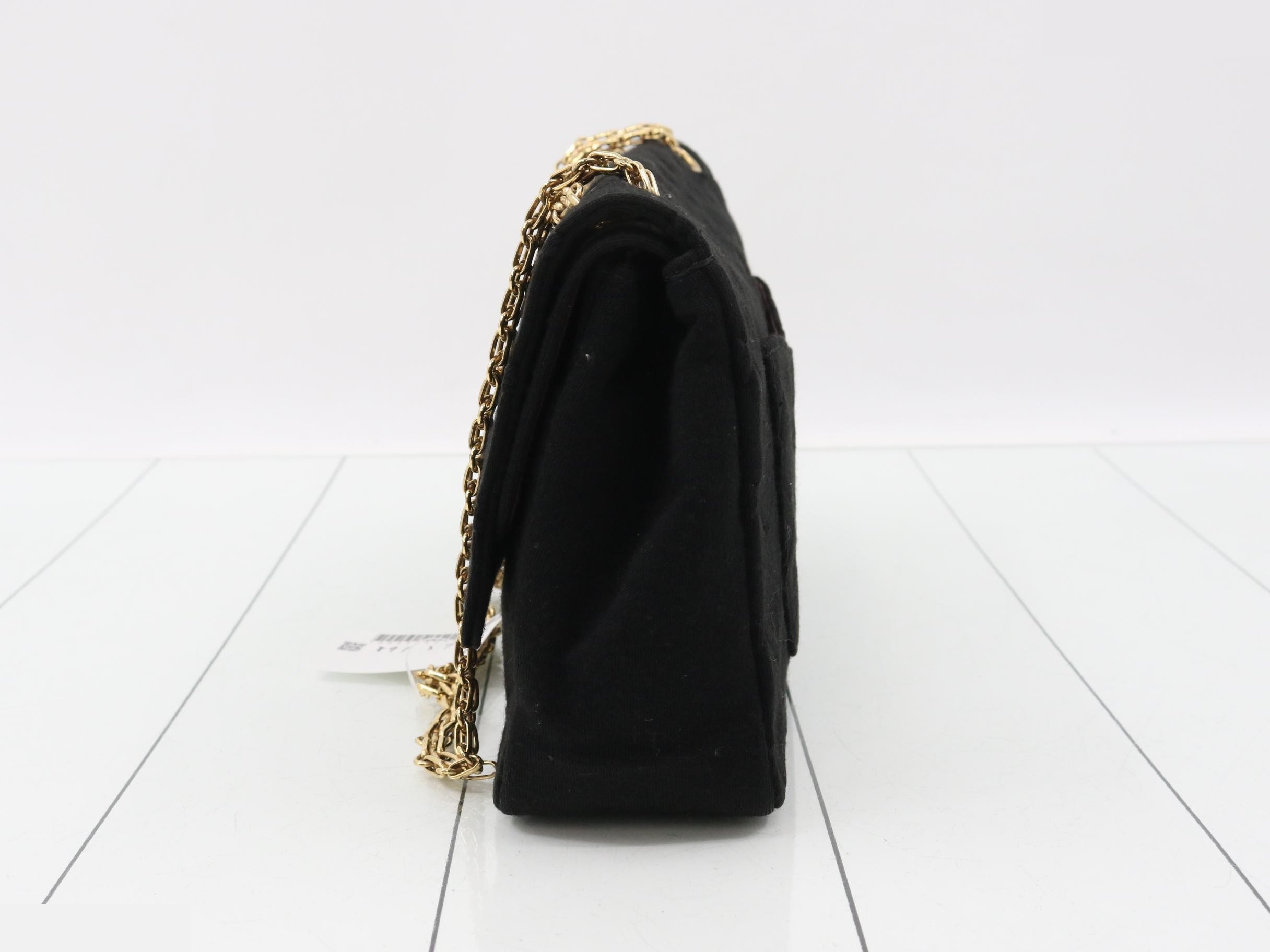 Matelassé (bag) - Shoulder bag — view 3