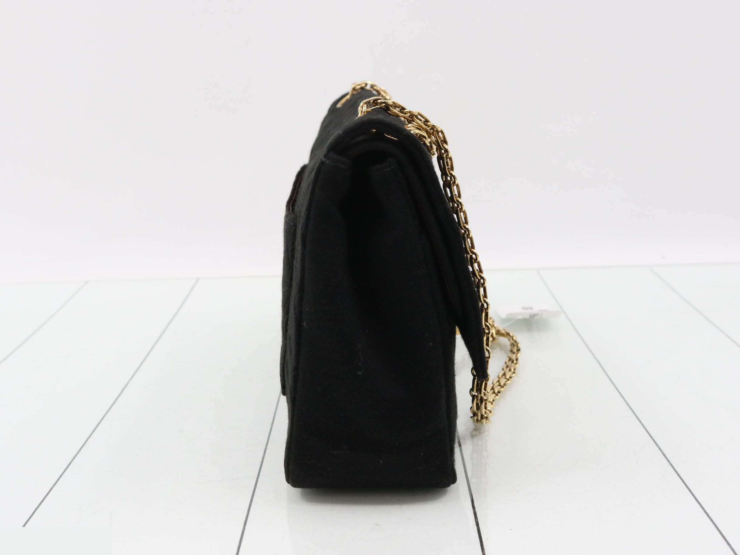 Matelassé (bag) - Shoulder bag — view 4
