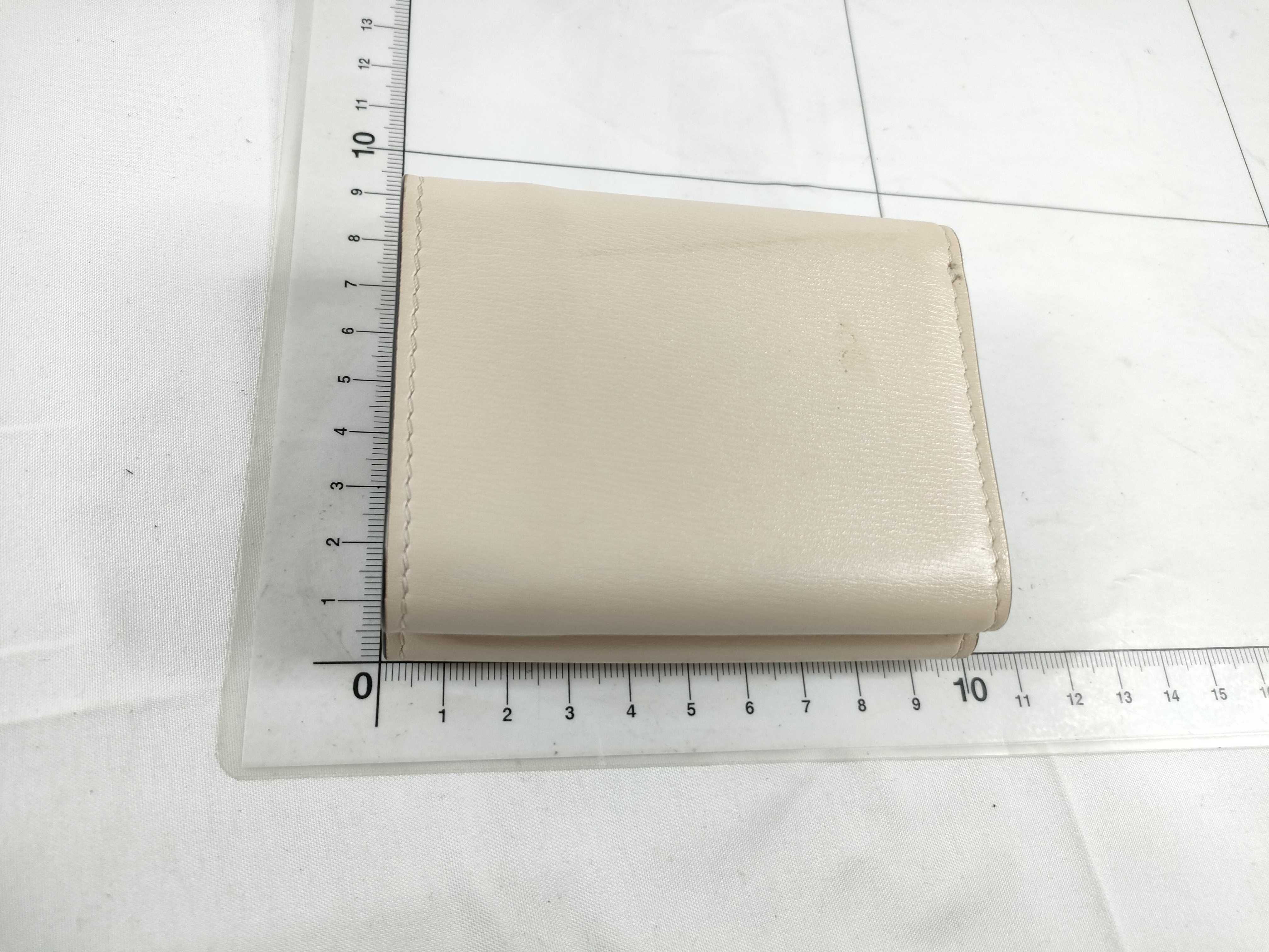 Gold Logo Tri-fold Wallet 8M0395 Beige Wallet — view 2