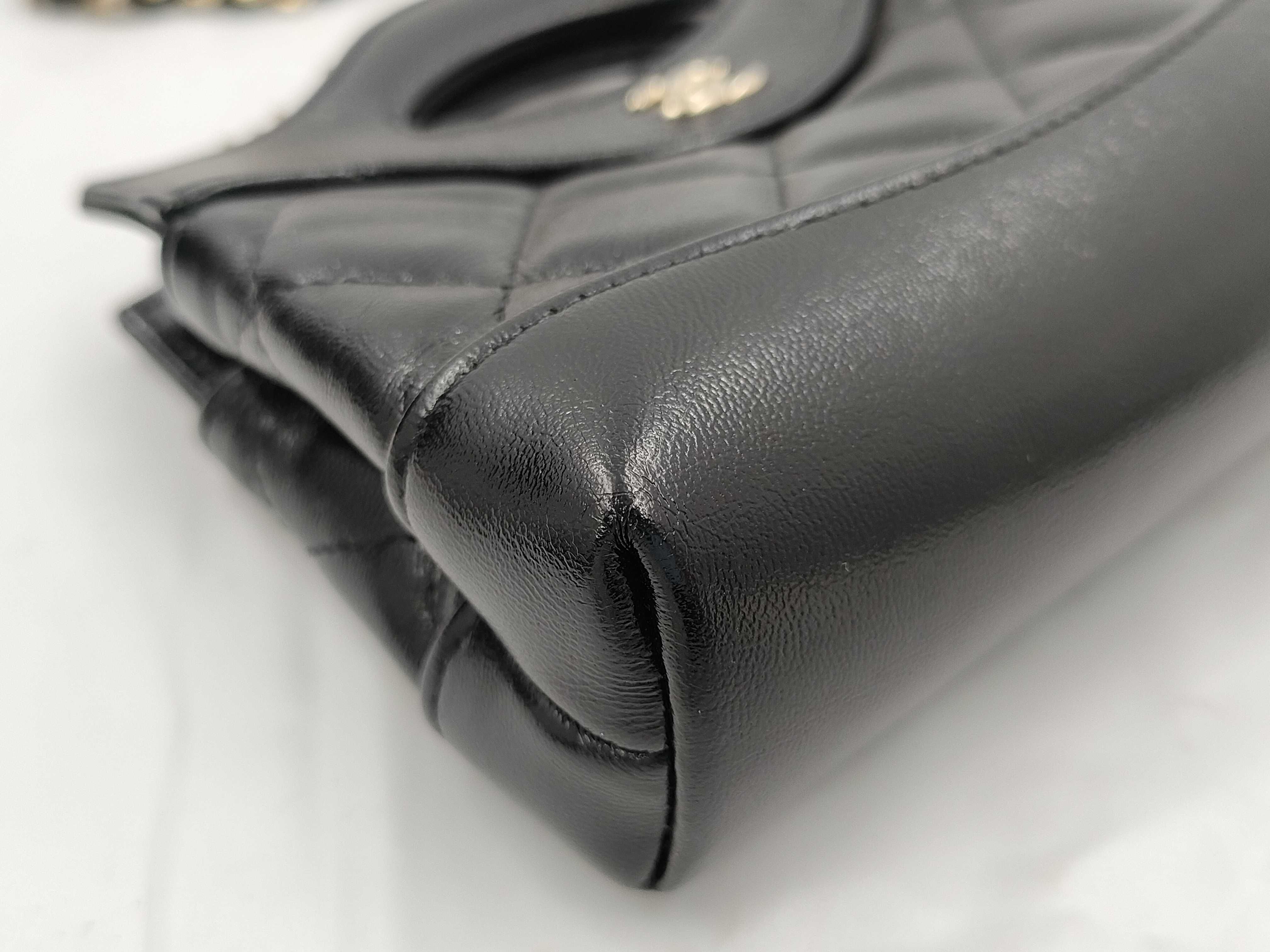 Lambskin Chanel 31 Chain Shoulder Bag Clutch Bag Lambskin IC Chip Shoulder Bag — view 4