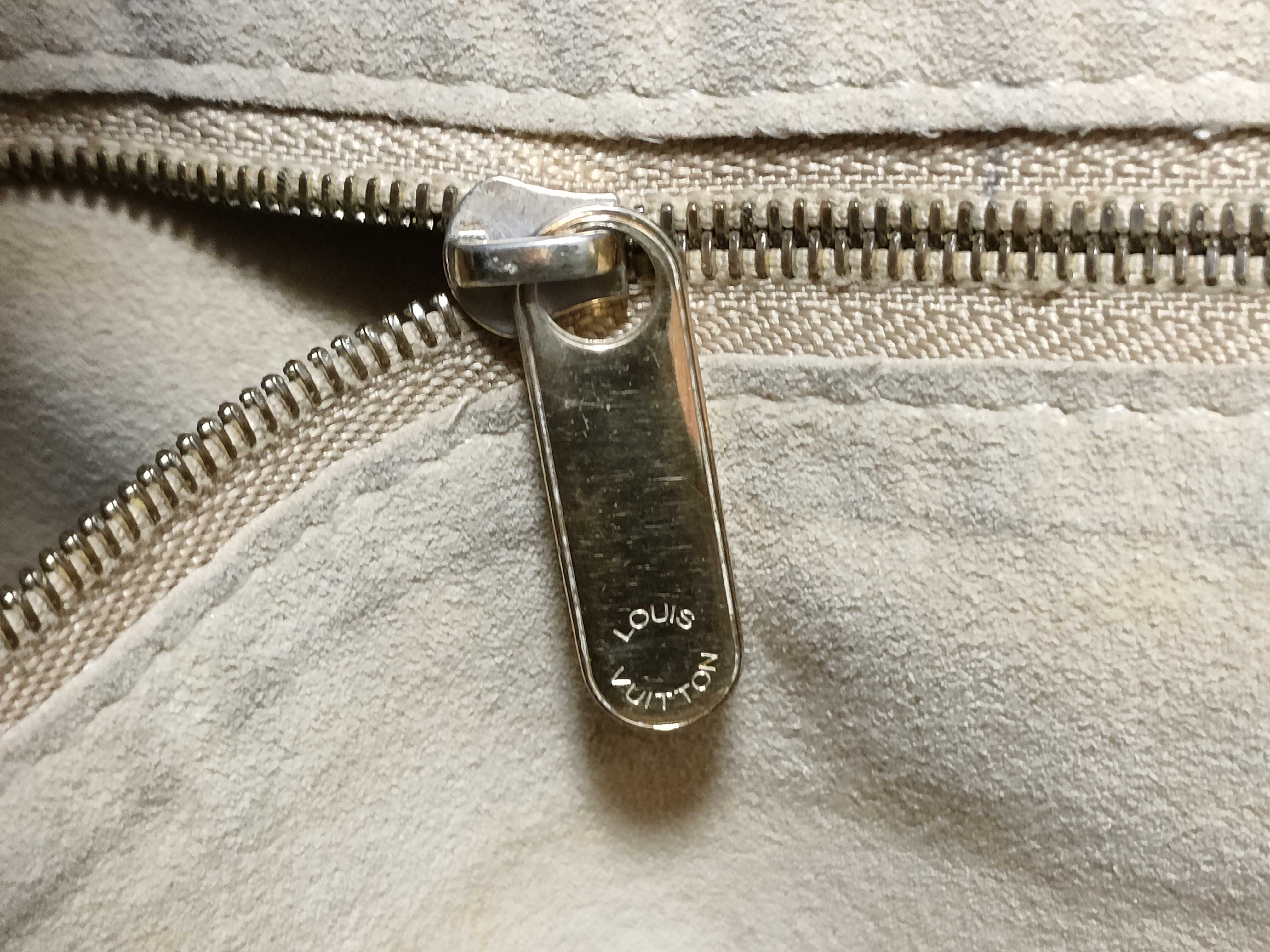 Monogram FR- Monogram Artsy MM M40249 Bag Shoulder Bag — view 12