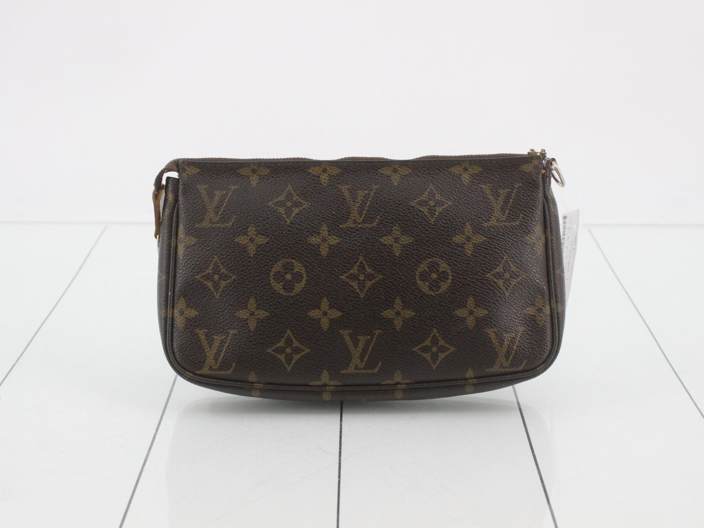 LV Pochette Accessoires (old model) — view 2