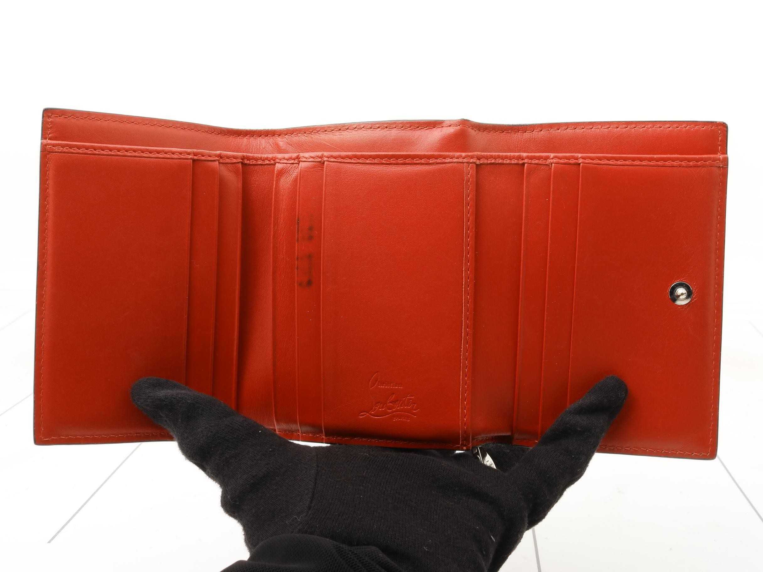 Other lines: Bags and Wallets — view 4