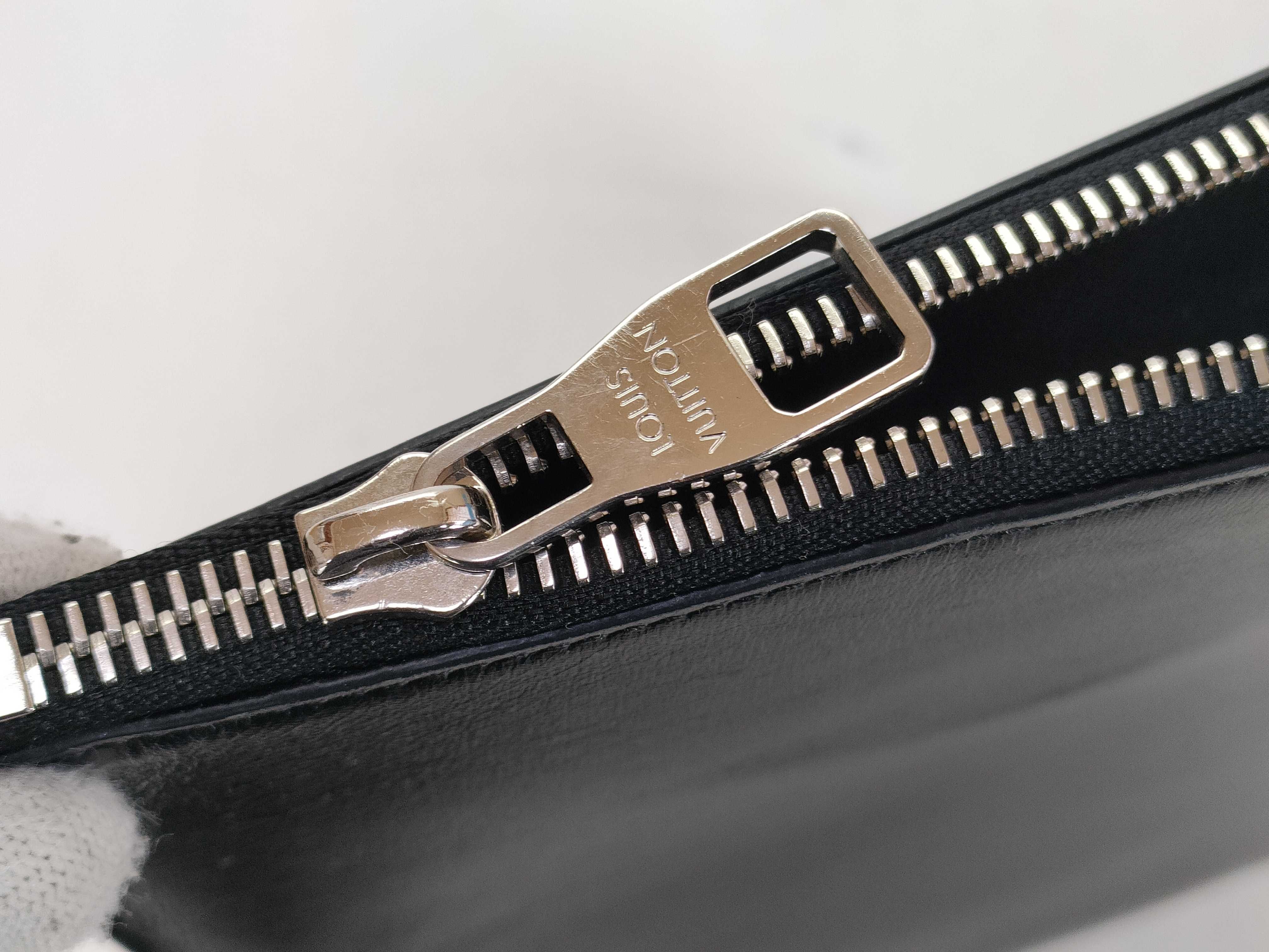 Nomade Pochette Jour PM R99303 TJ3156 Black Clutch Bag — view 13
