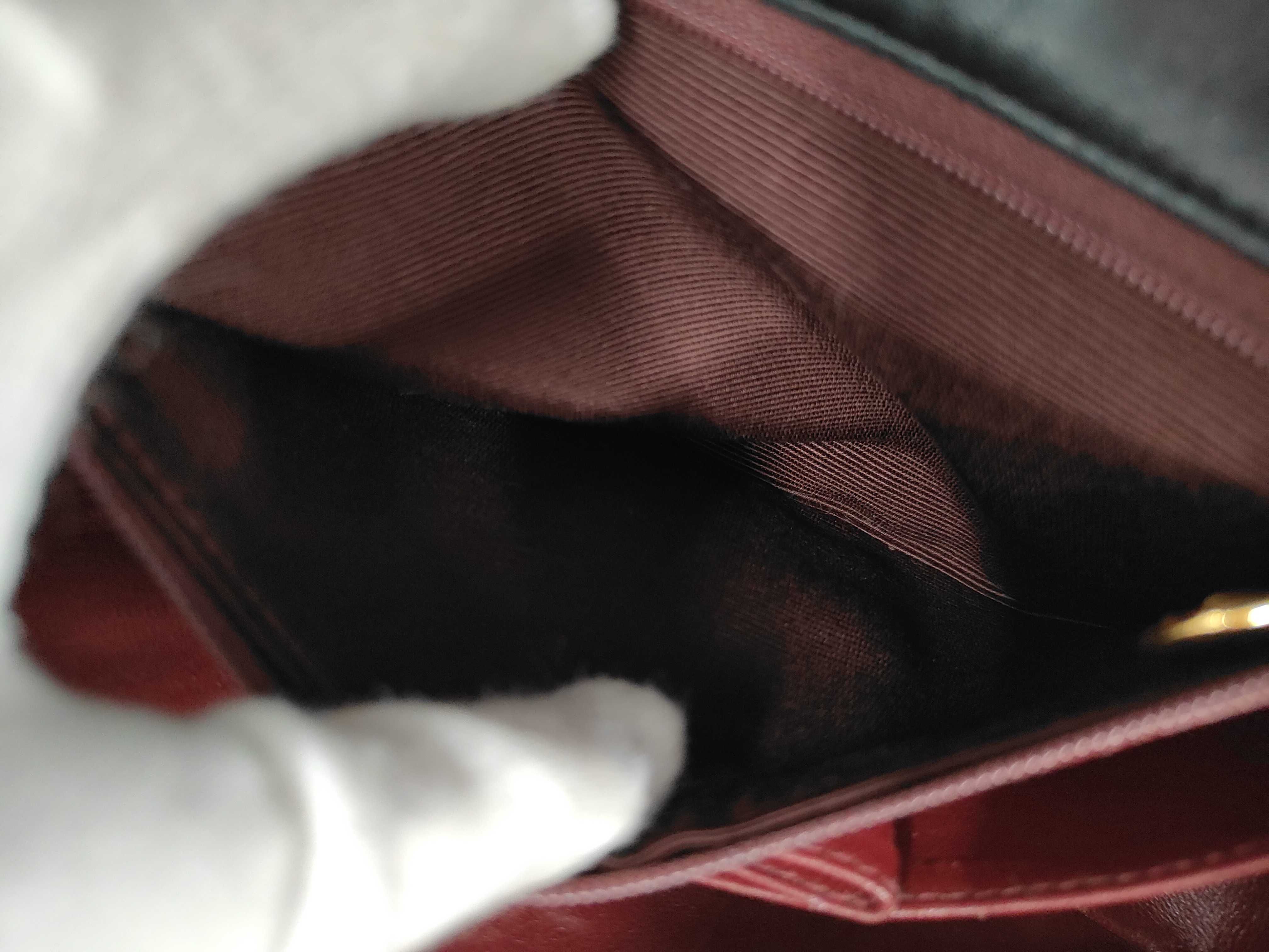 Matelassé Full Flap Chain Shoulder Bag — view 11