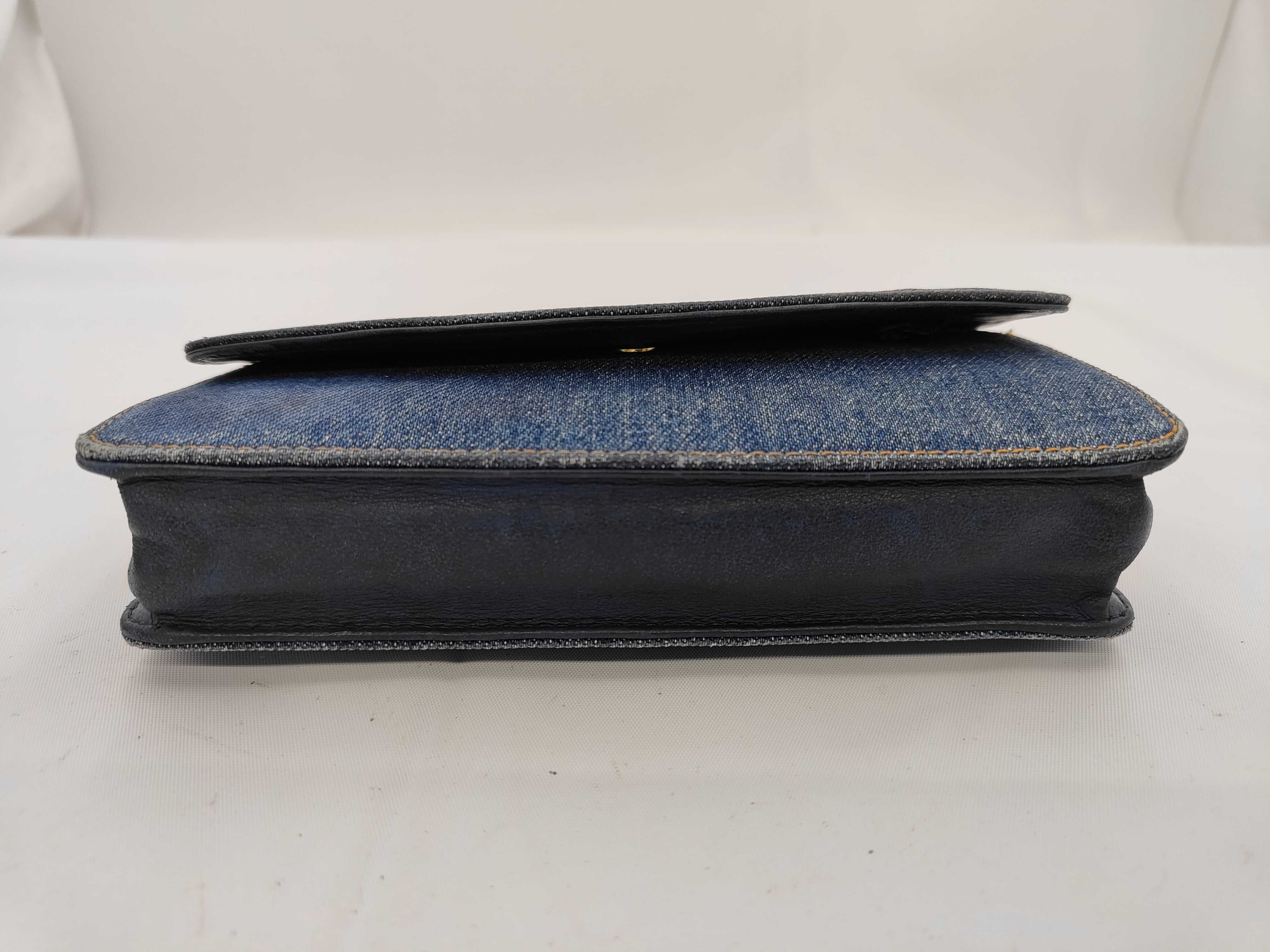 denim chain wallet, blue, serial number 4, shoulder bag. — view 5