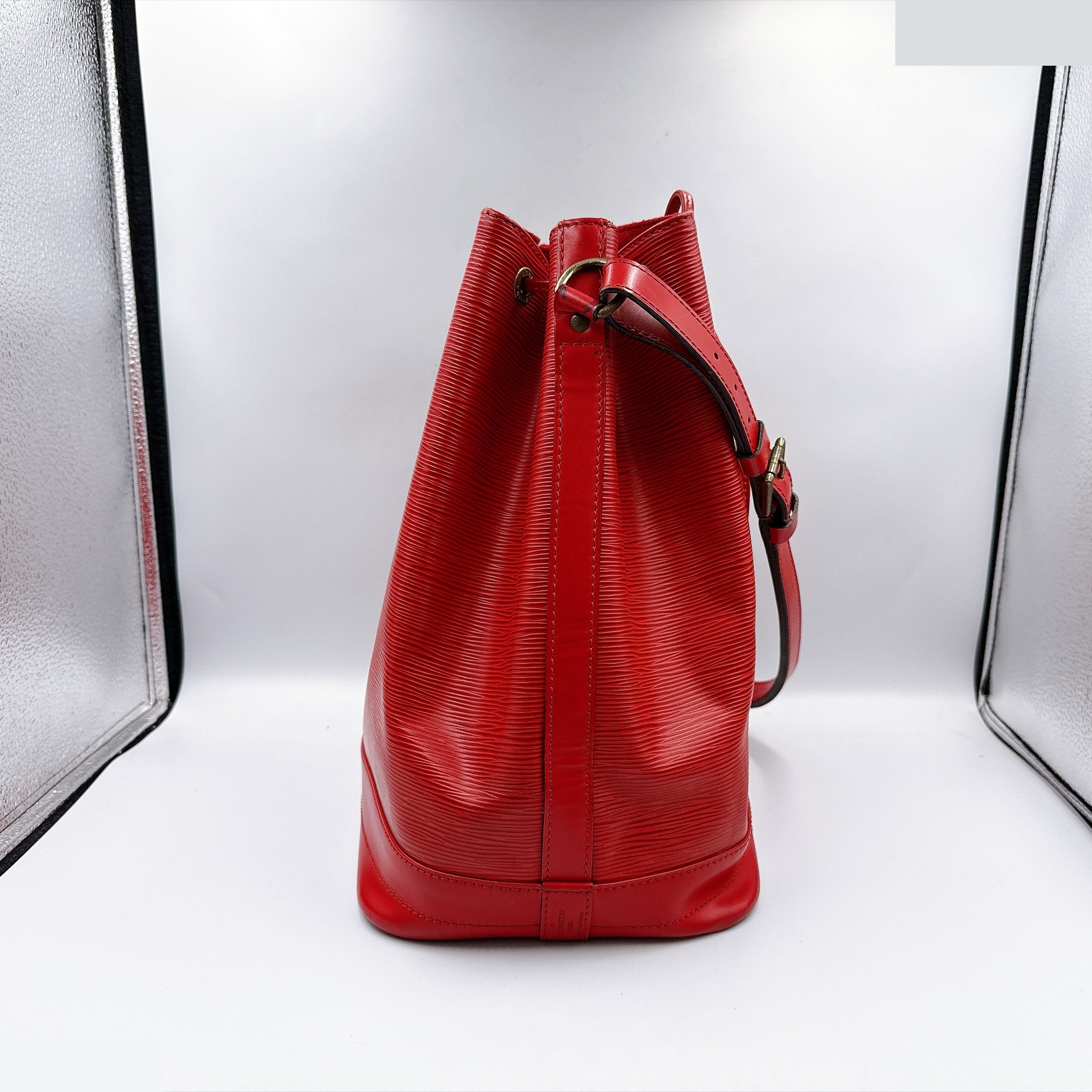 Noé Castilian Red — view 3