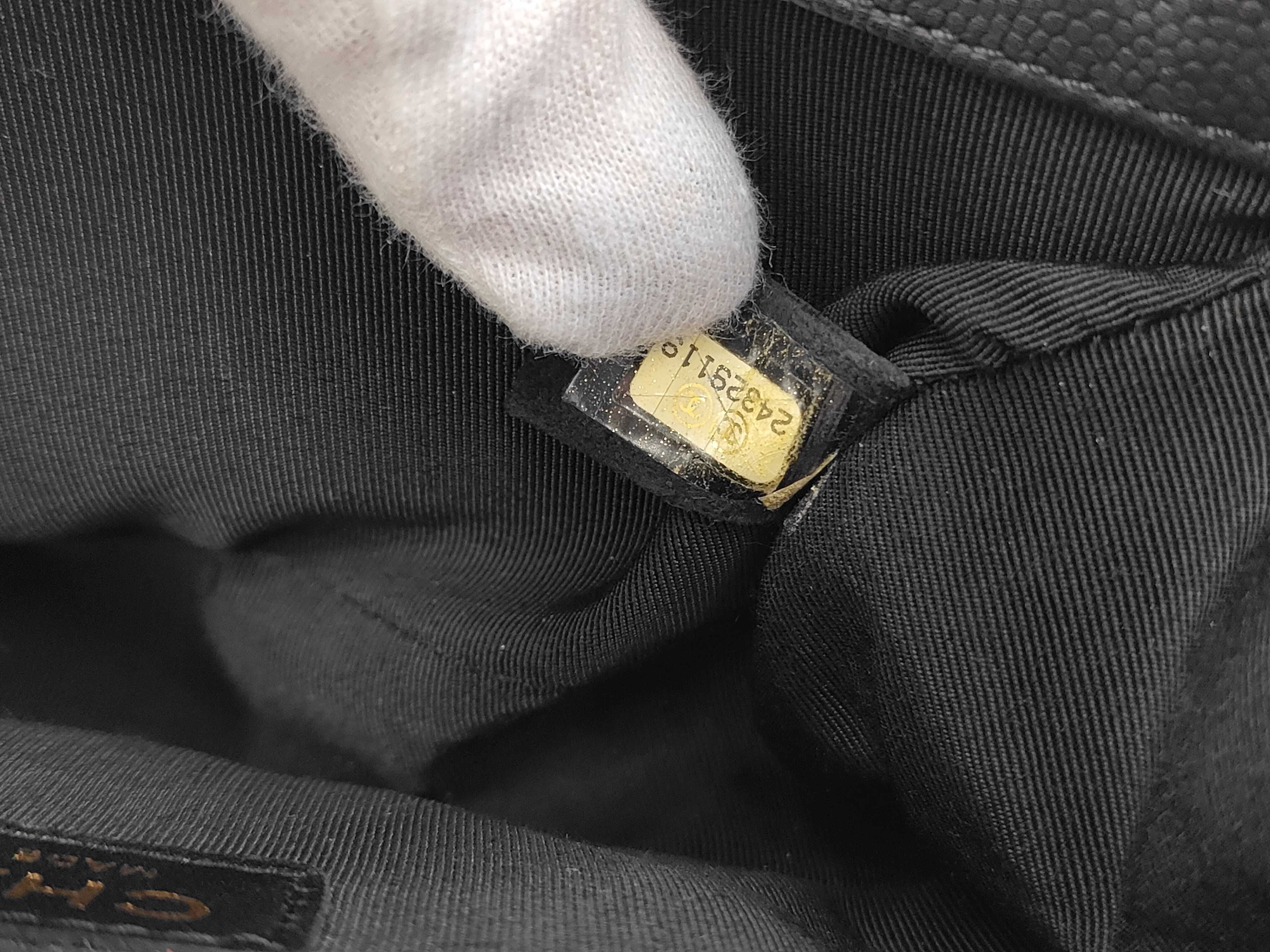 Leboy Small Chain Shoulder Bag — view 11