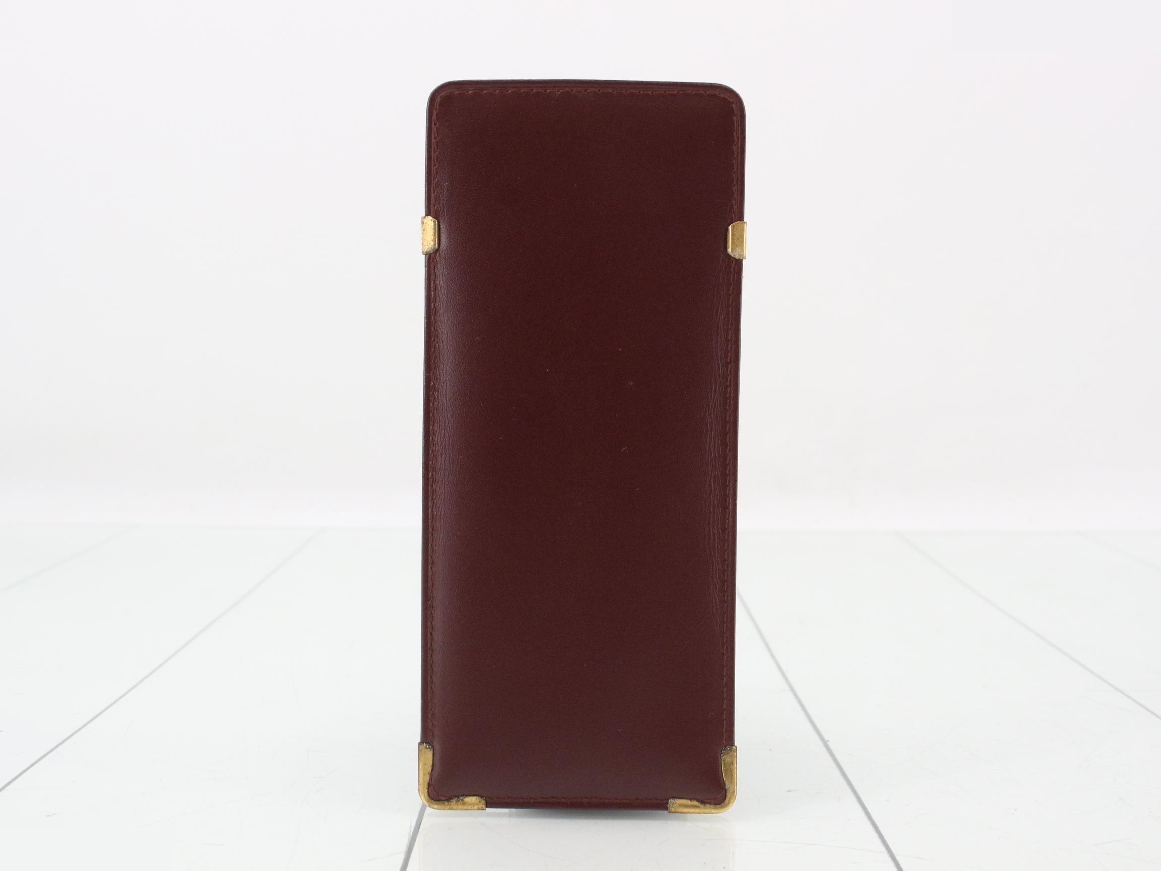 Must Line (Bags) and Cases — view 2