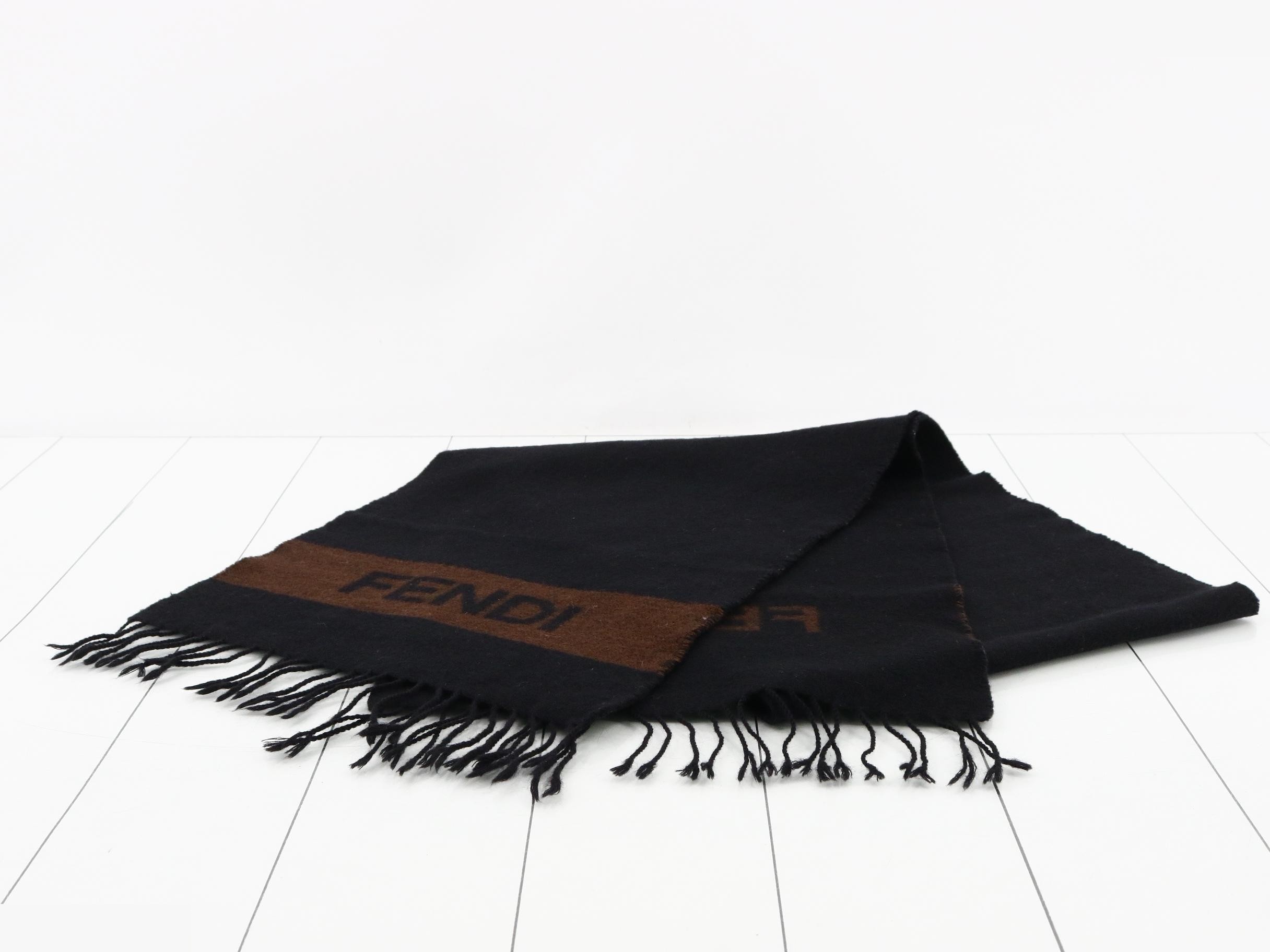 logo scarf — view 2