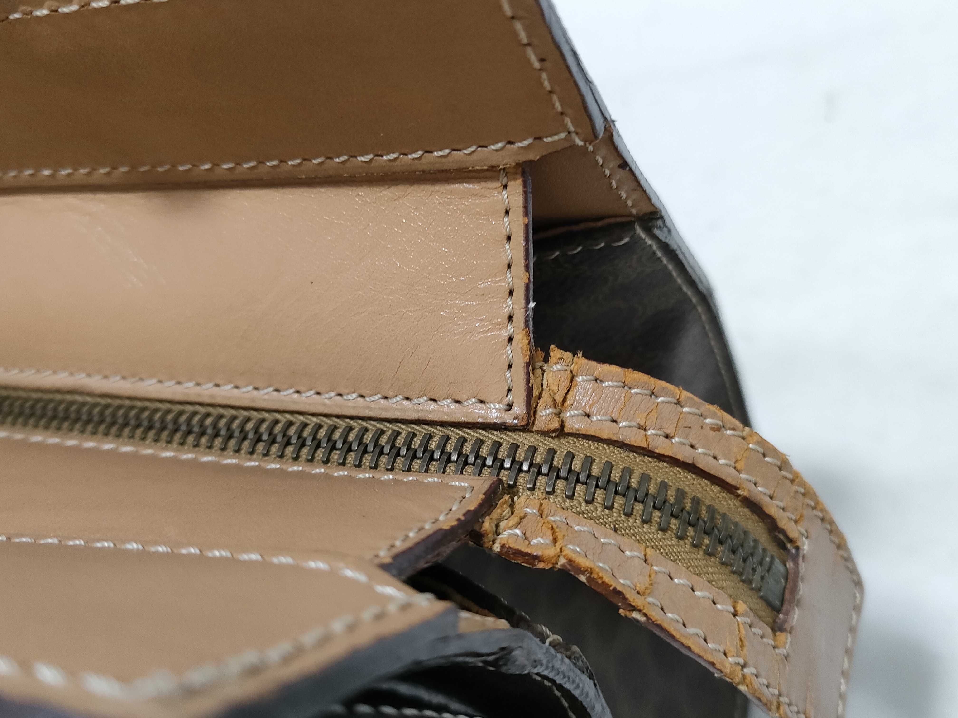 Handbag with Gold Hardware 260907A5305 — view 13