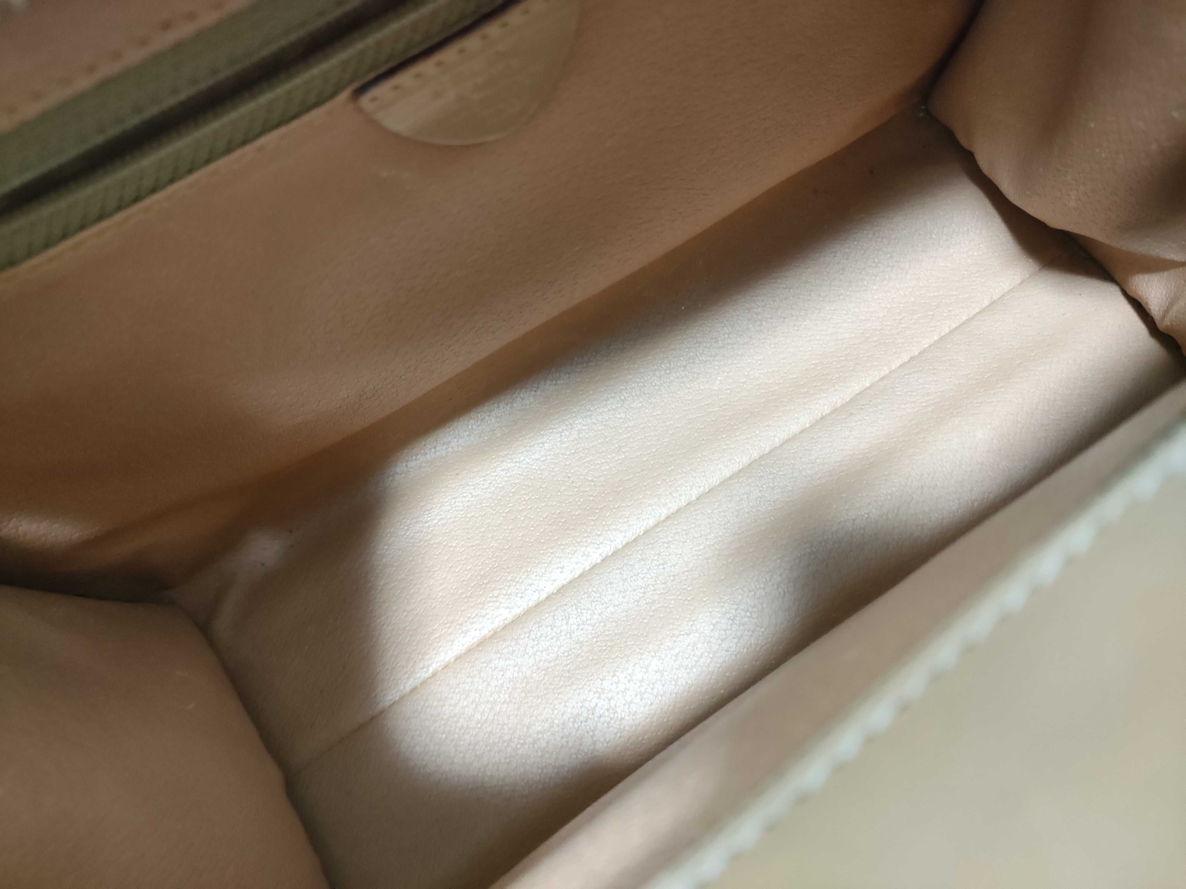 Handbag with Gold Hardware 260907A5305 — view 10