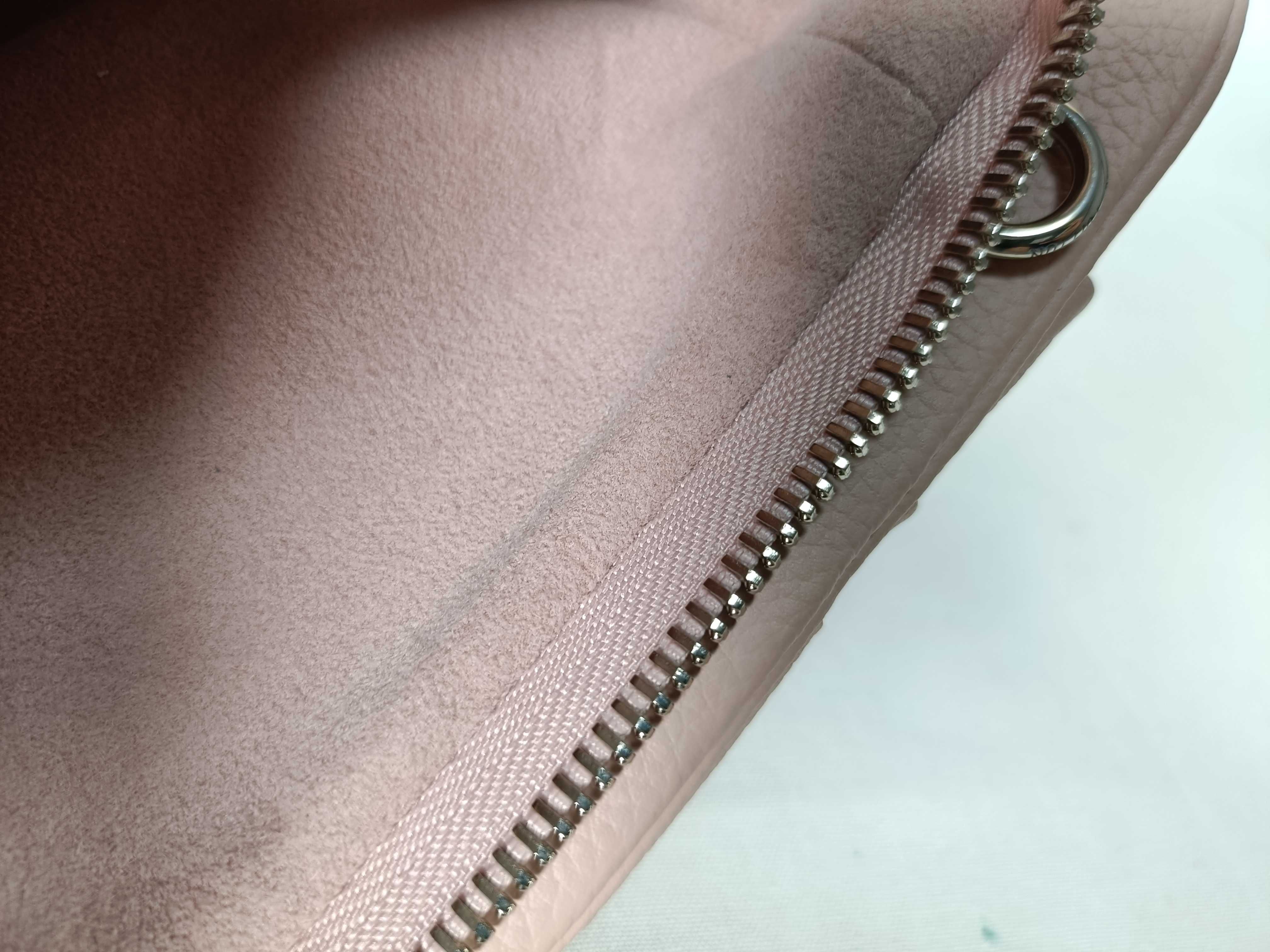 LV Mahina Scala Mini M80092 Shoulder Bag — view 12