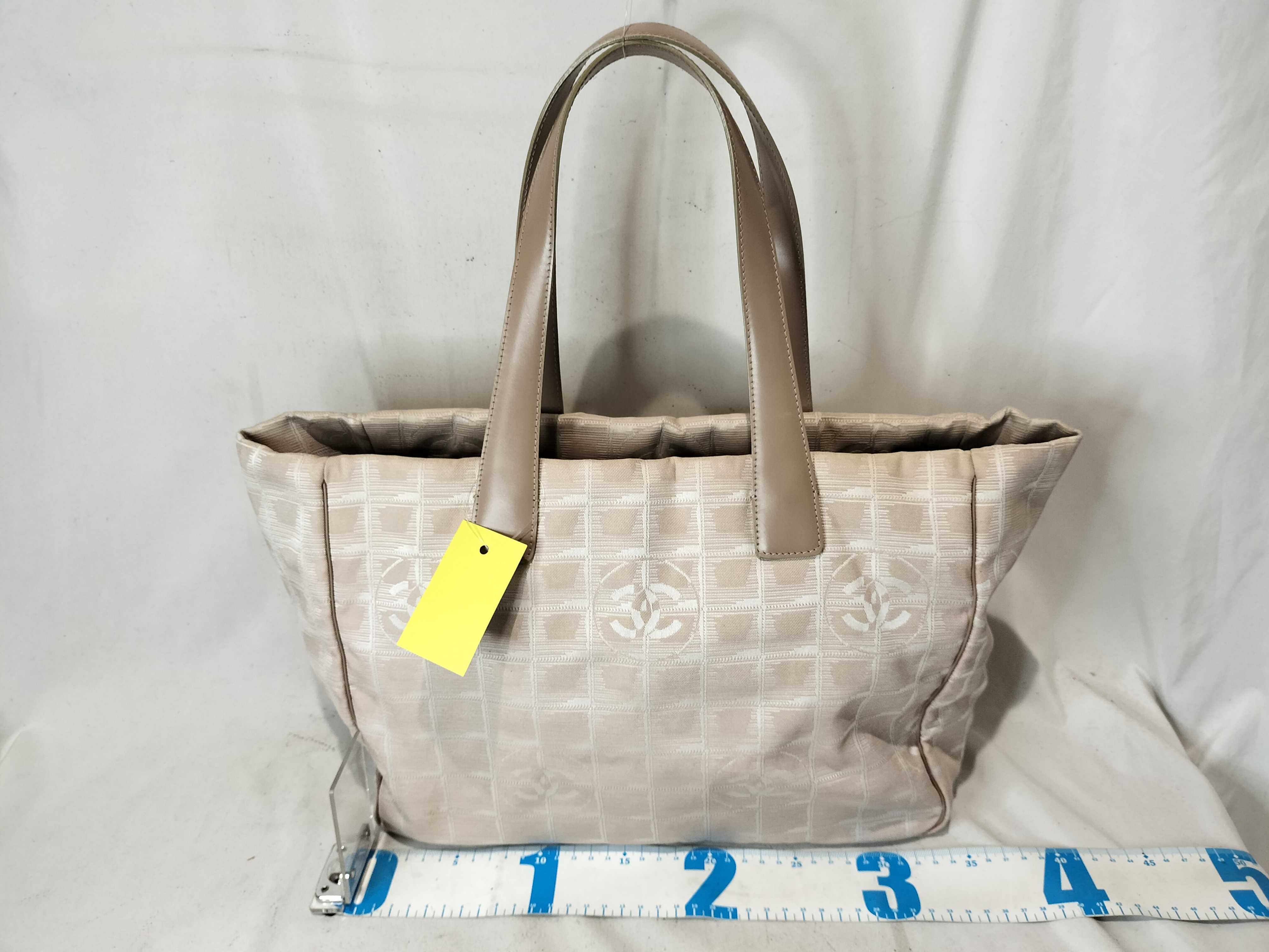 New Travel Line Handbag — view 2