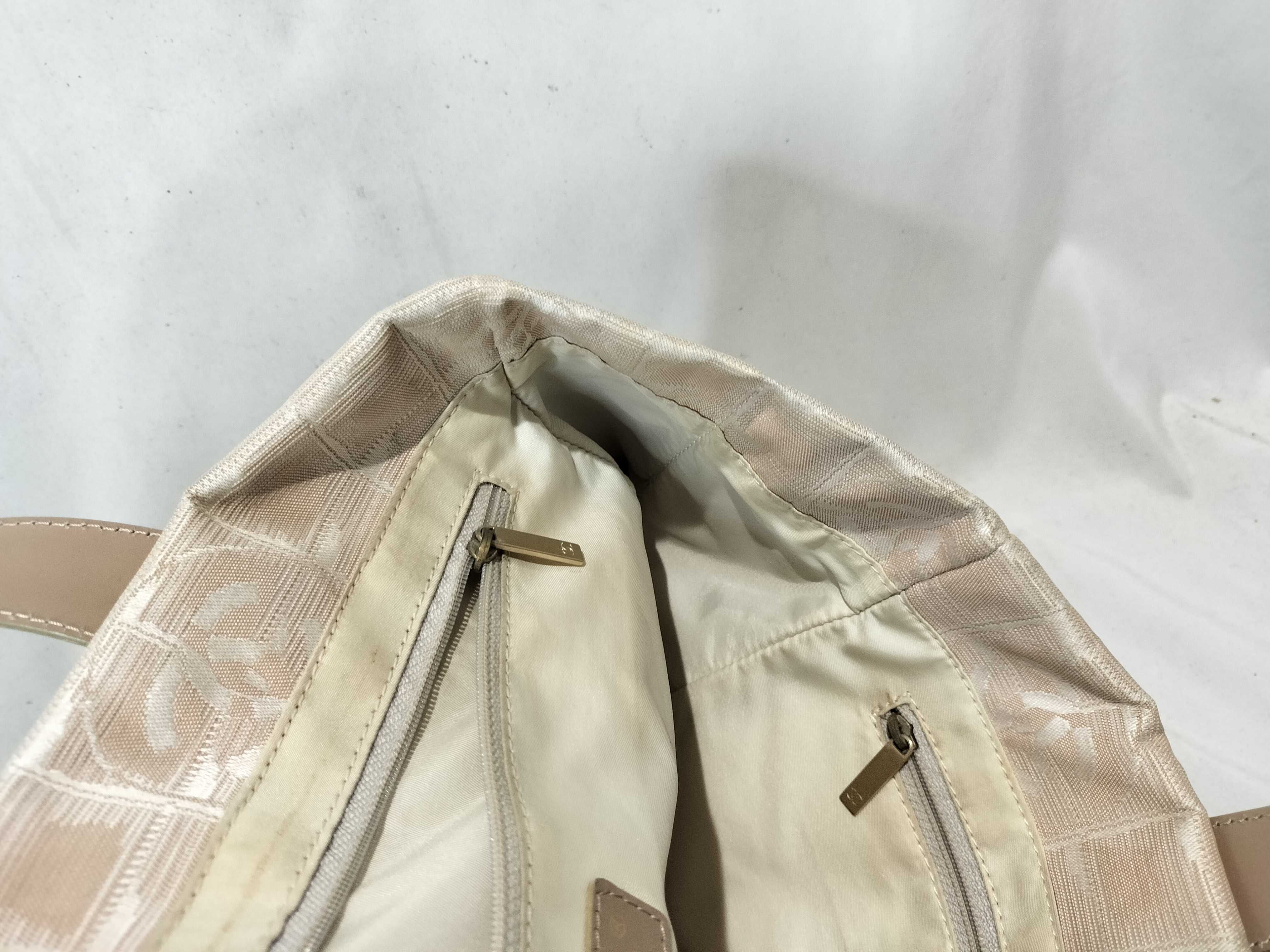 New Travel Line Handbag — view 11