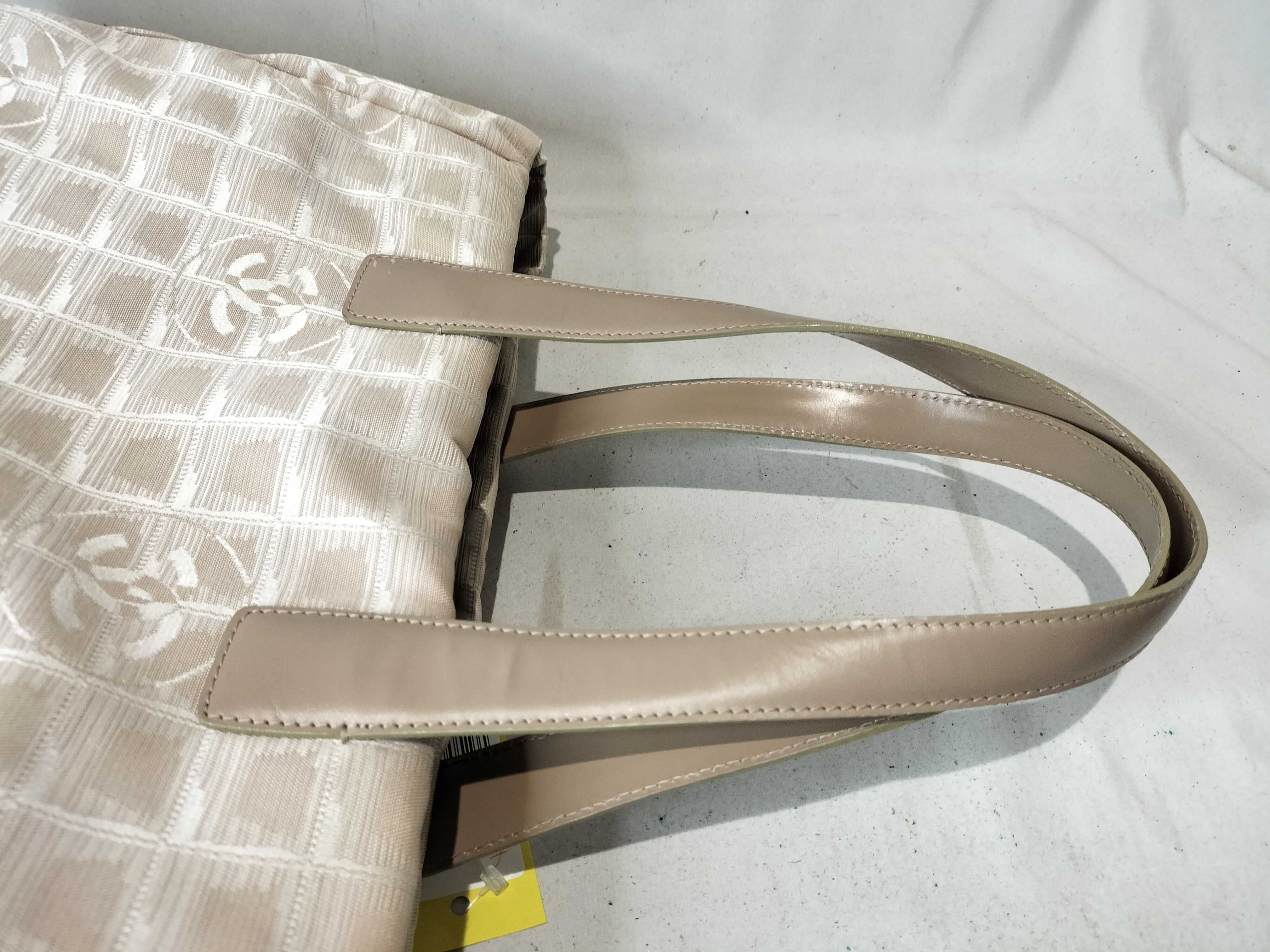 New Travel Line Handbag — view 3