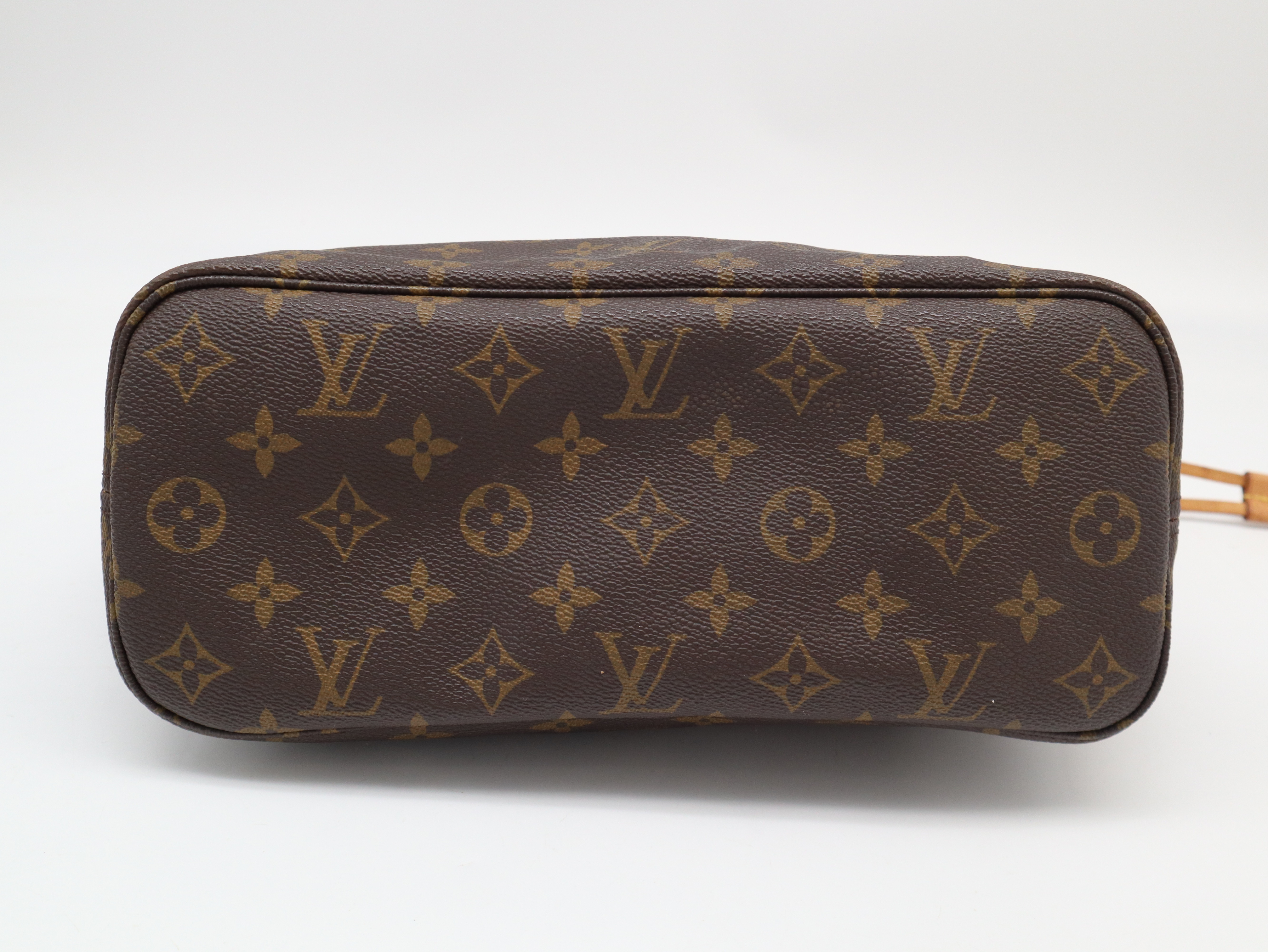 M40155 Monogram Neverfull PM Tote Bag — view 5