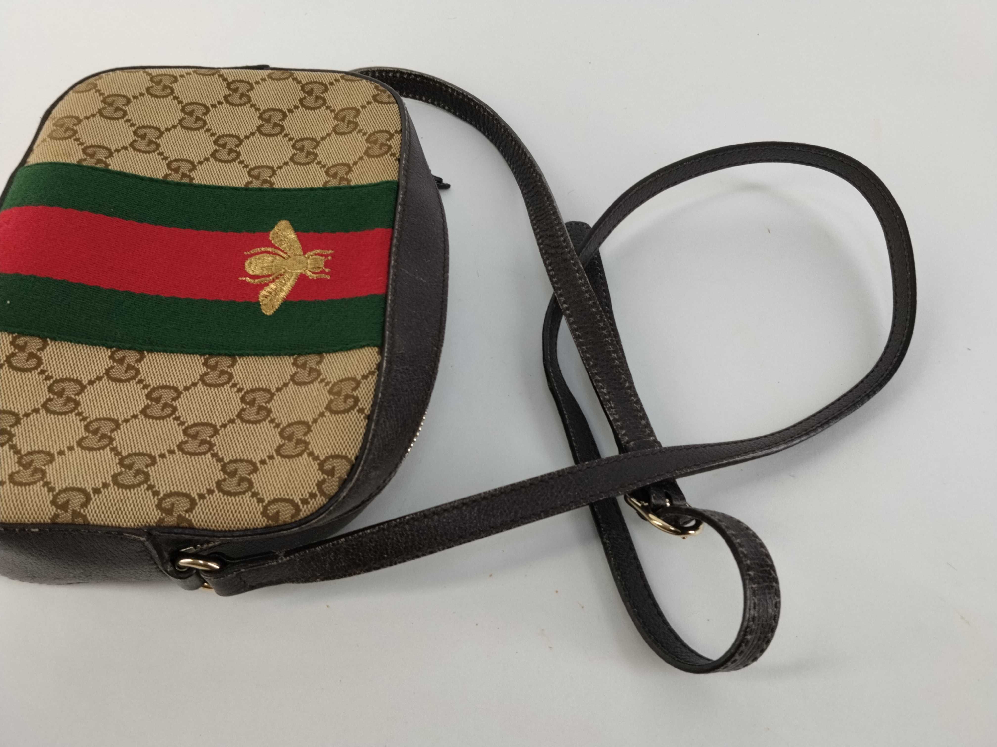 GG Supreme Gucci Bee Sherry Line GG Canvas Shoulder Bag — view 3