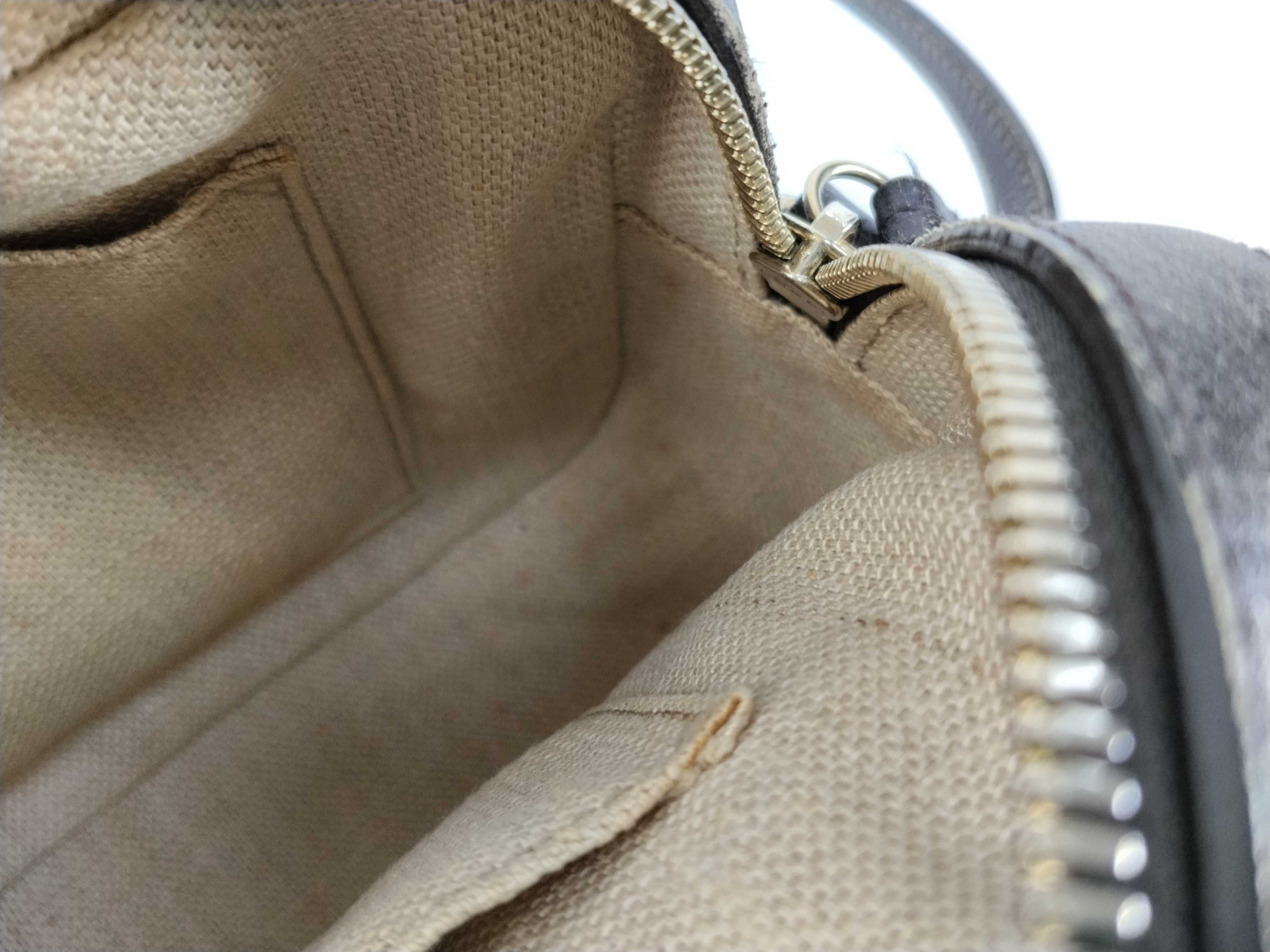GG Supreme Gucci Bee Sherry Line GG Canvas Shoulder Bag — view 10