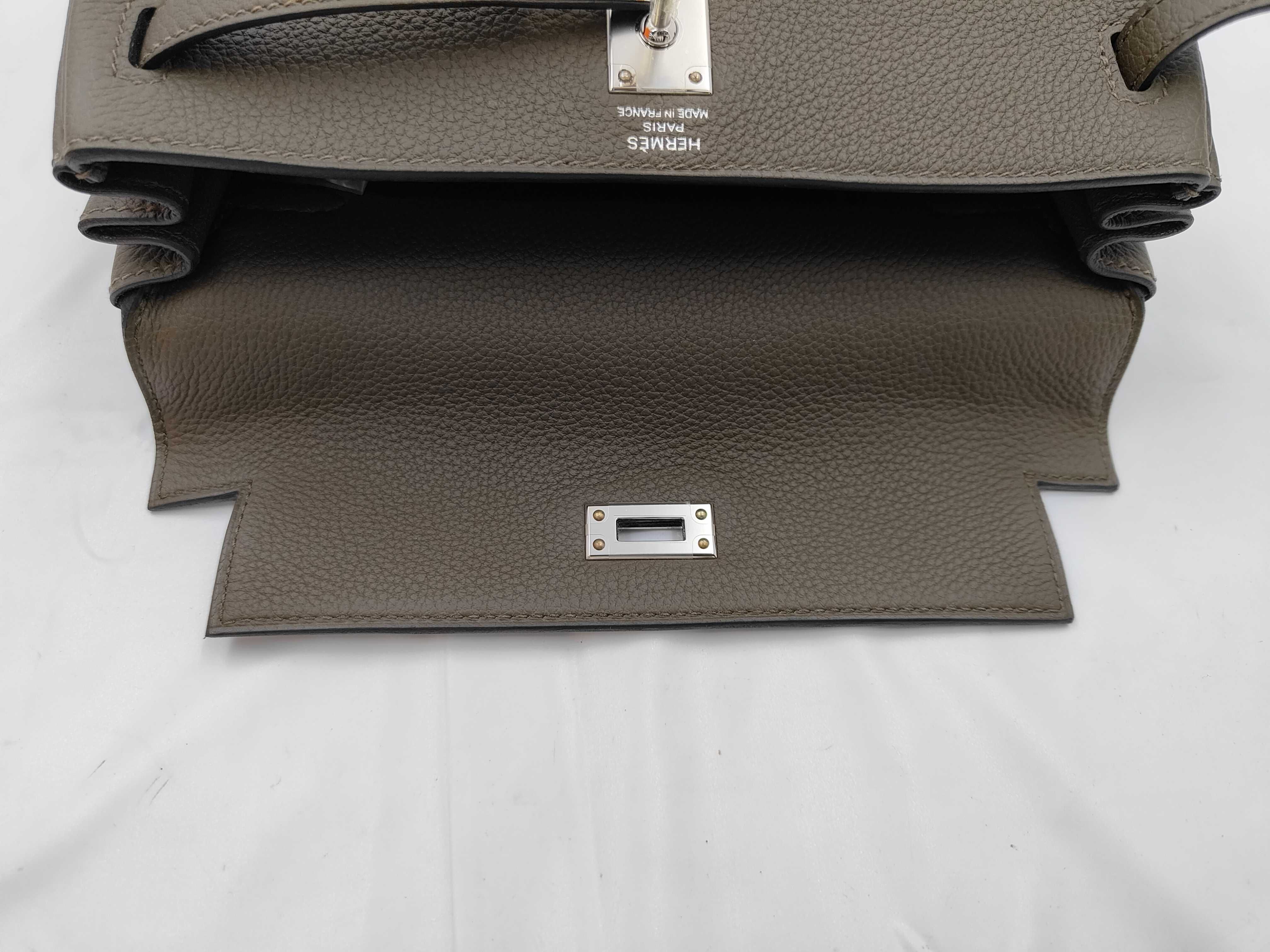 Kelly 25 Togo Vert Roden/P Hardware K Stamp Handbag — view 7