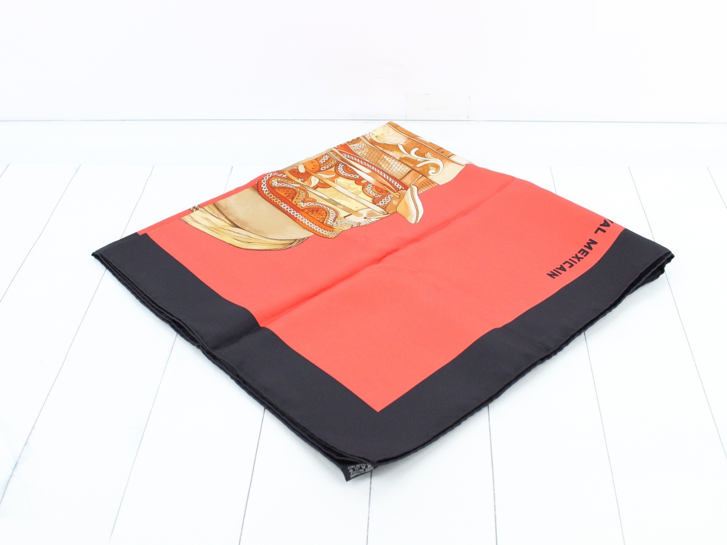 scarf — view 2