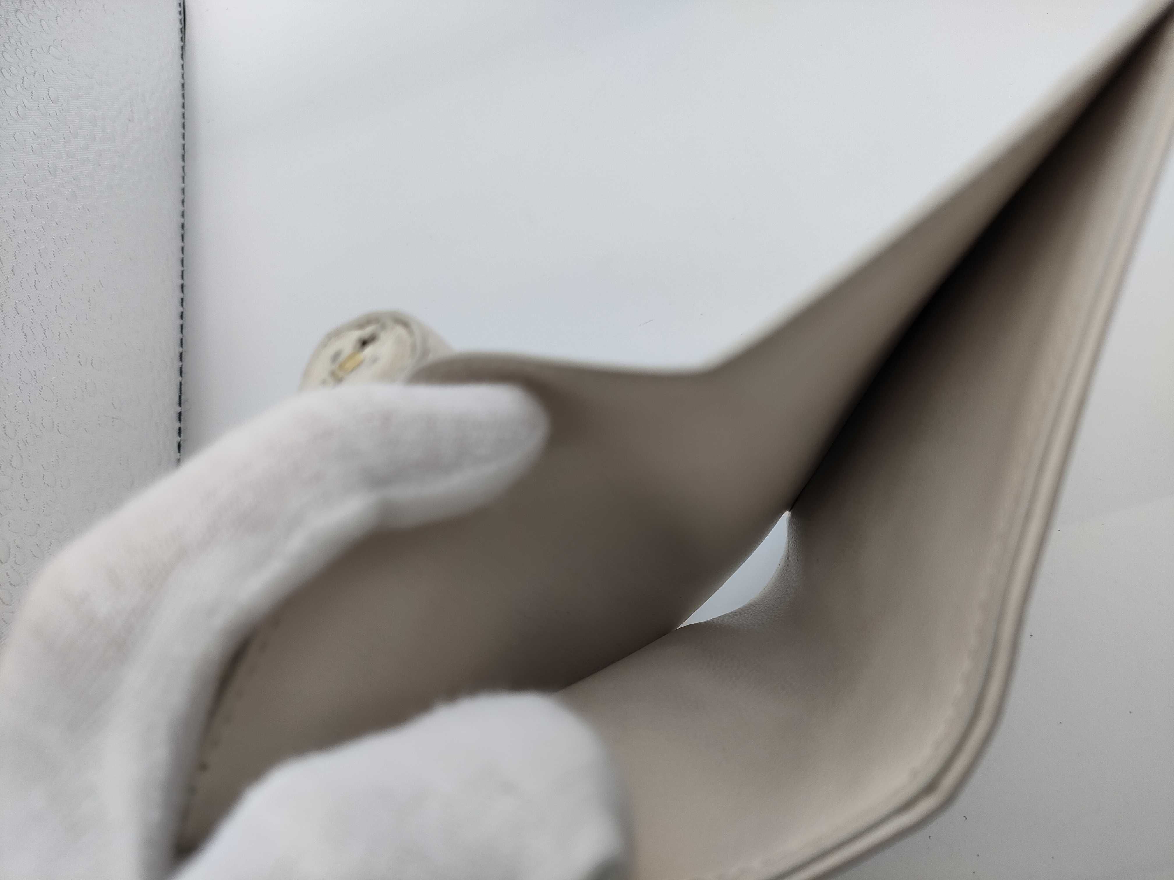 Monogram M82291 Portefeuille Lou Bi-fold Wallet *Initial Wallet — view 8