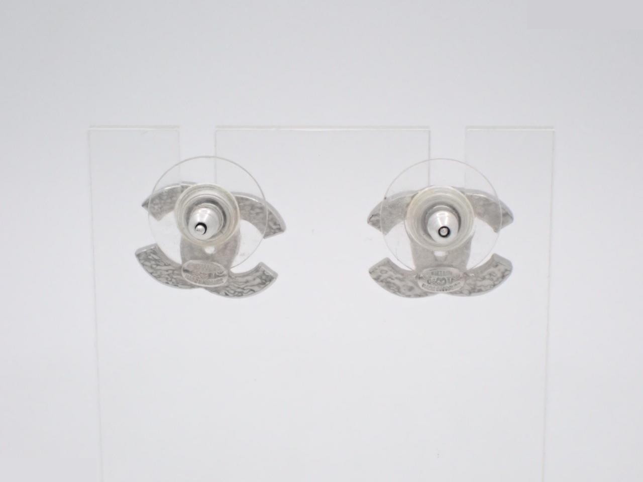 Coco Mark Rhinestone Silver Color Earrings 06V — view 2