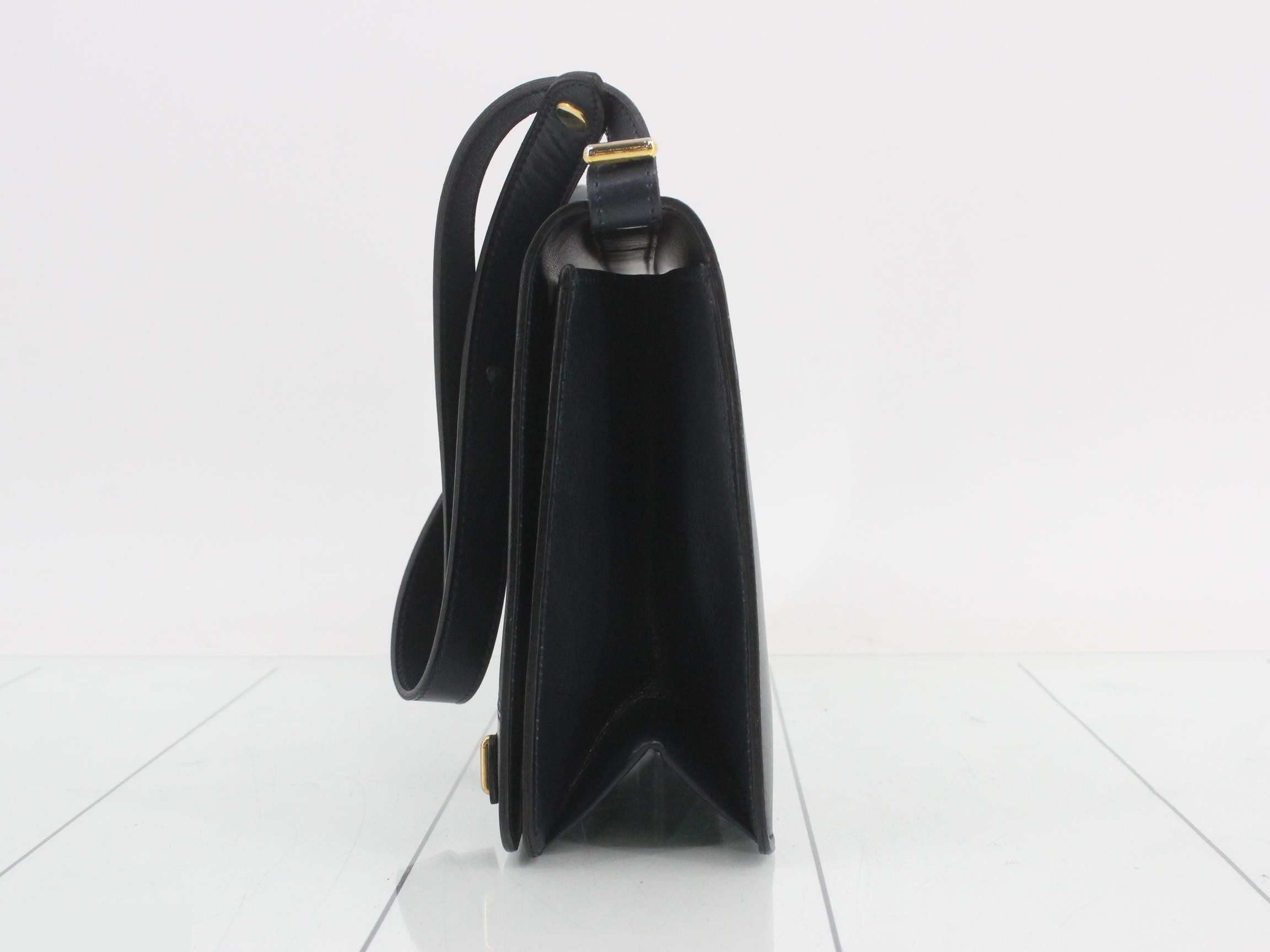 Leather logo metal fittings — view 3