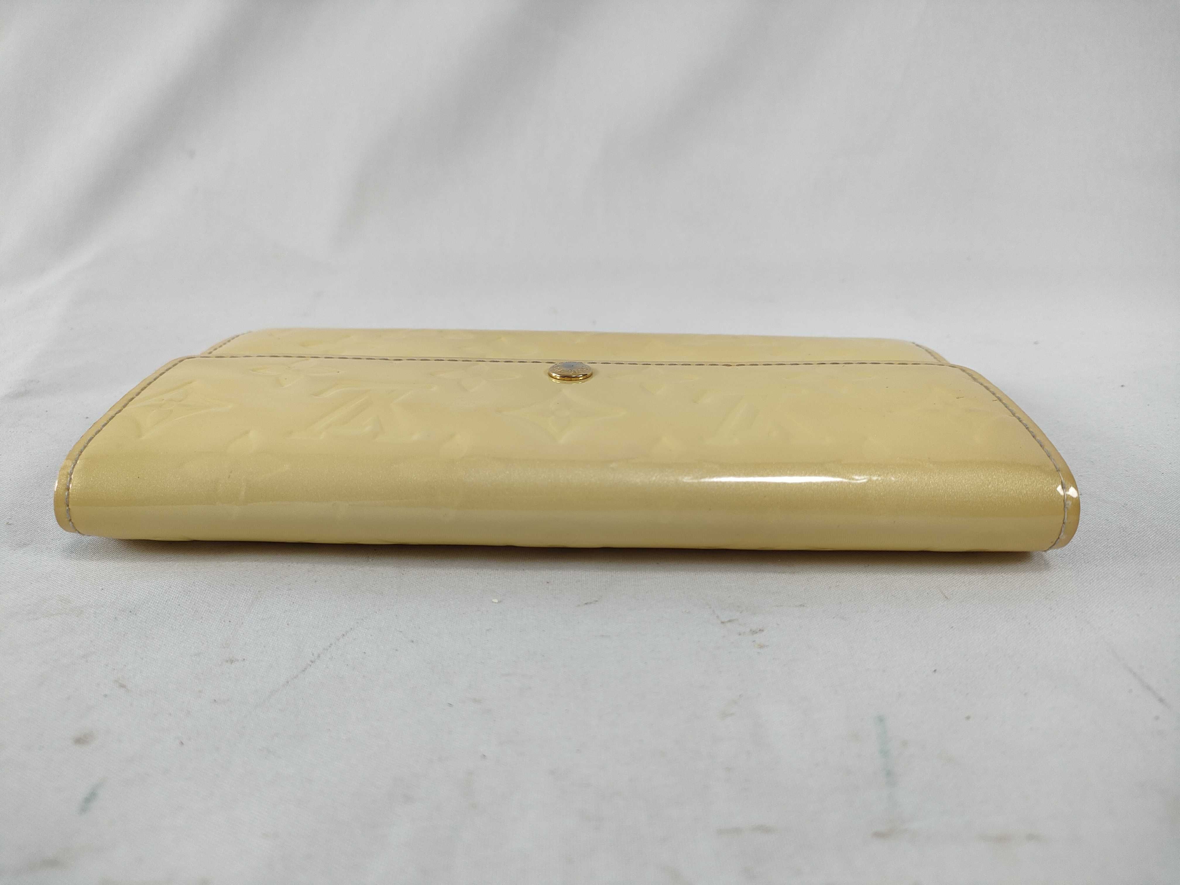 Vernis Louis Vuitton Vernis Wallet Pochette Portemonnaie Credit Yellow M91171 Wallet — view 6