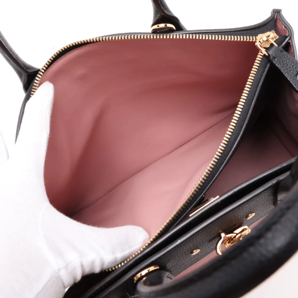 City Steamer MM M53019, serial number unclear, pink x black, padlock cannot be opened, front pocket cannot be opened. — view 10