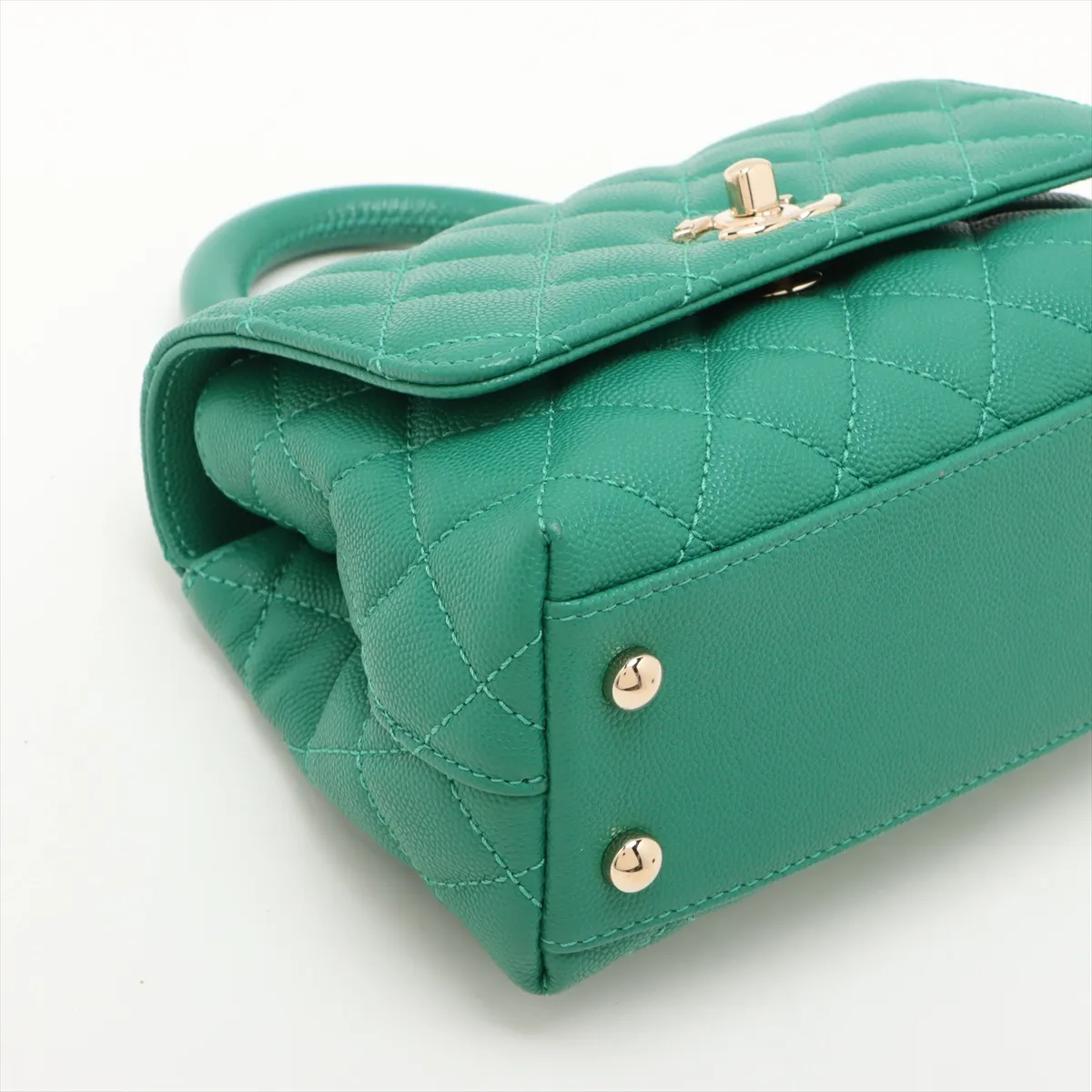 [Individually wrapped] Chanel Coco Handle 19 XXS Caviar Skin 2WAY Handbag Green Gold Hardware T6L16E6A Random Plate AS2215 — view 4