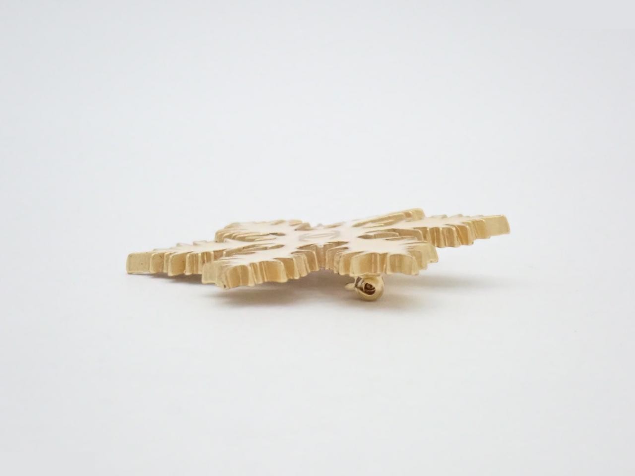 Brooch 01A — view 3