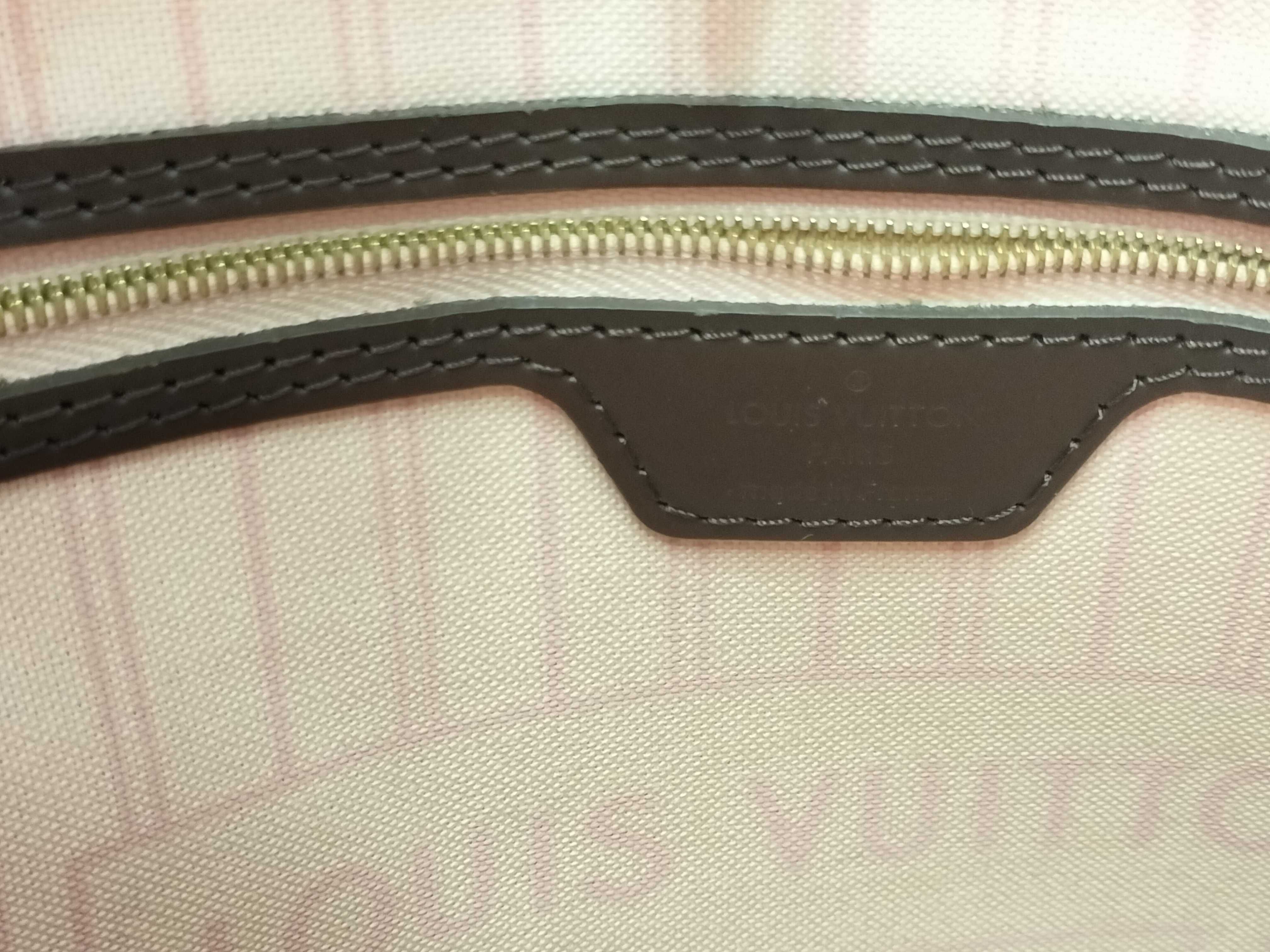 Damier Bag Louis Vuitton Damier Neverfull MM Tote Bag with Pouch — view 14