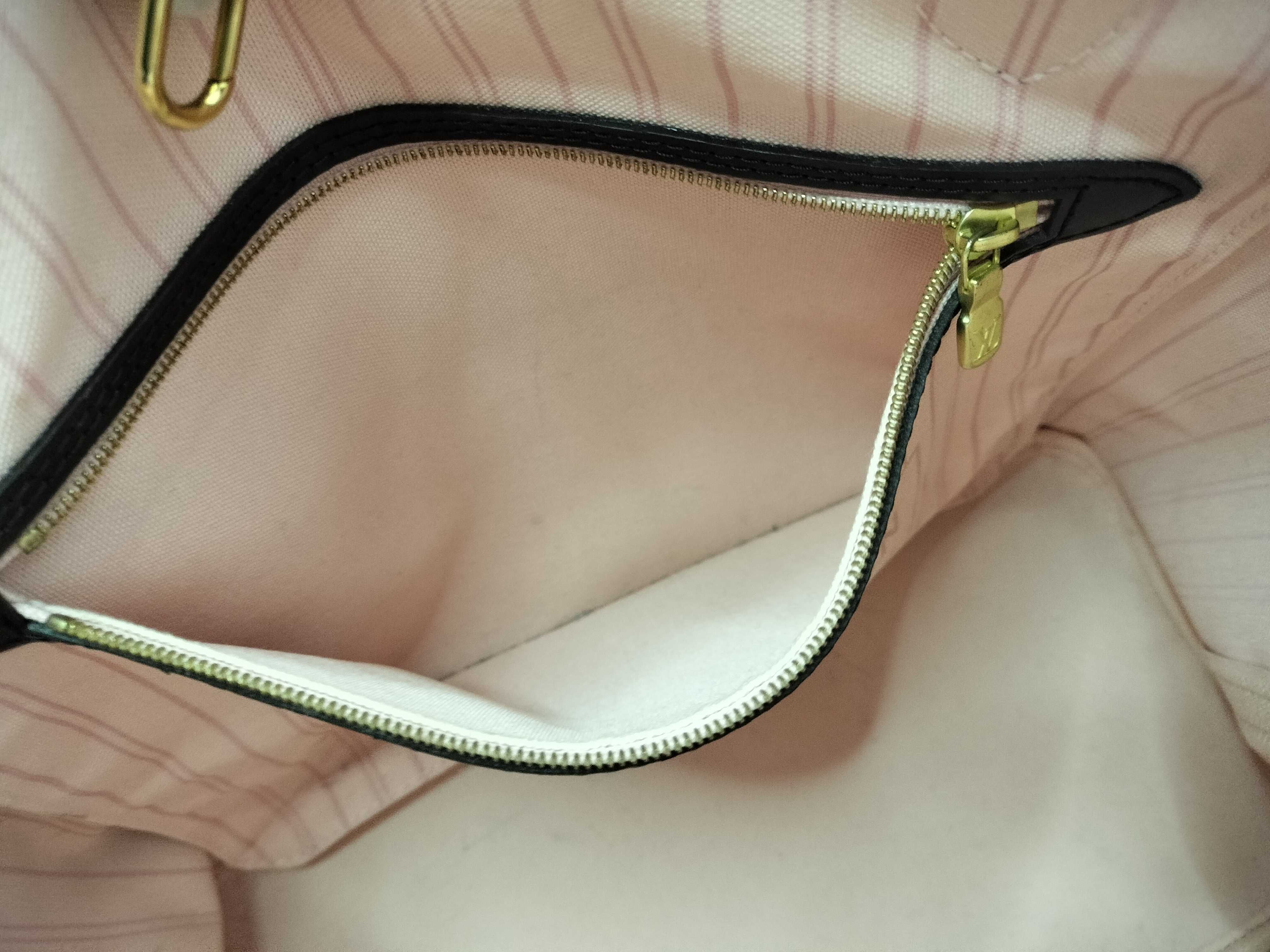 Damier Bag Louis Vuitton Damier Neverfull MM Tote Bag with Pouch — view 15