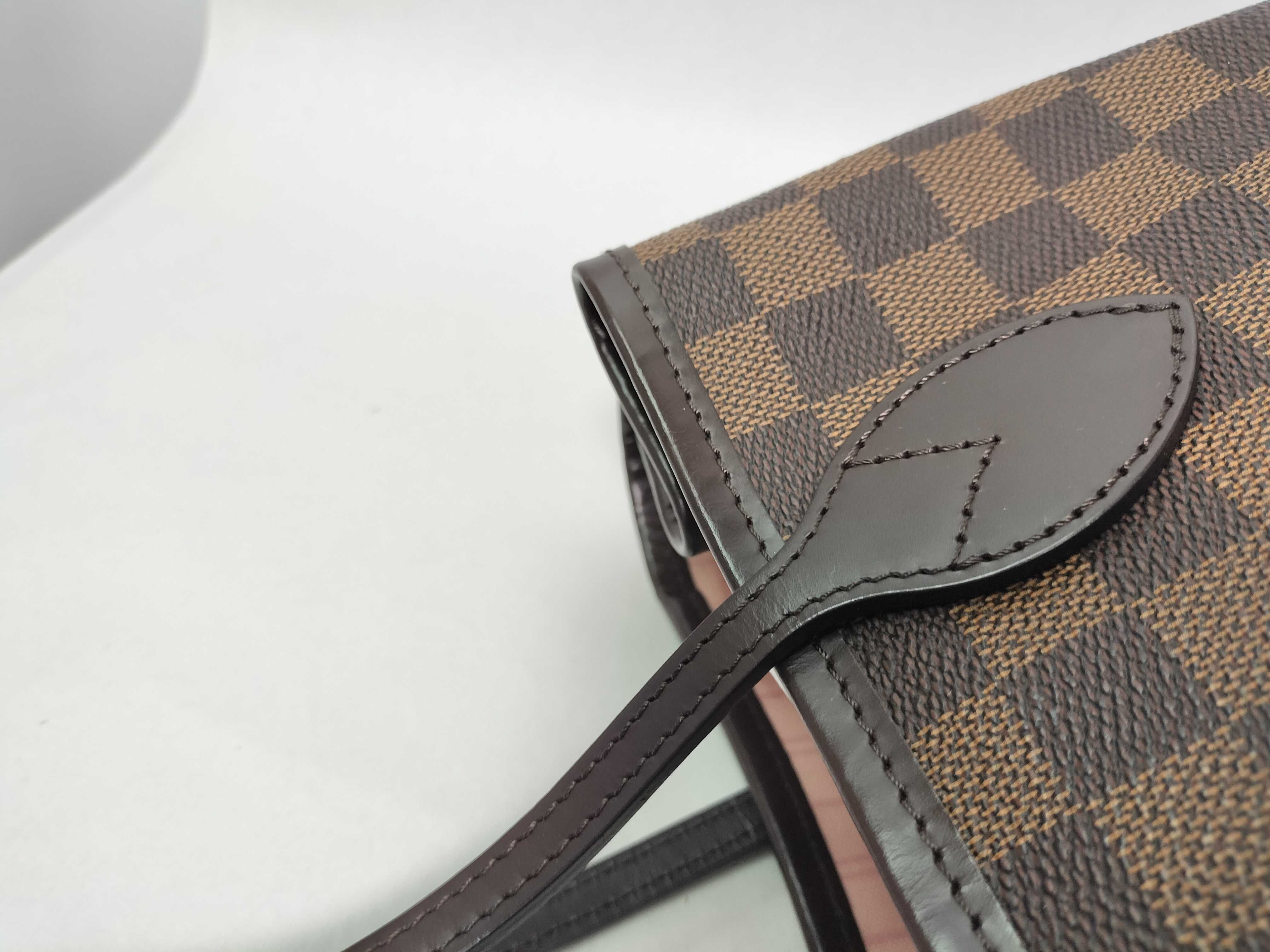 Damier Bag Louis Vuitton Damier Neverfull MM Tote Bag with Pouch — view 7