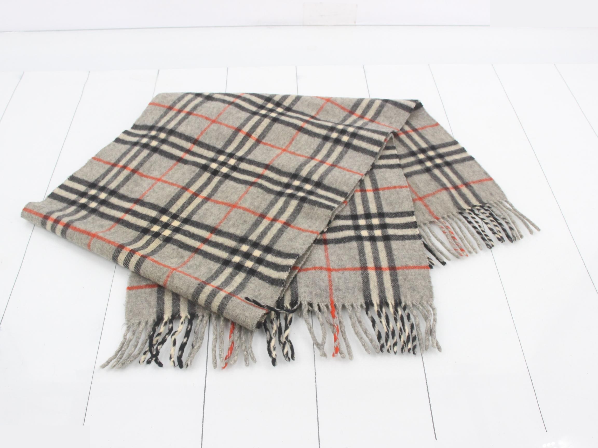 Other lines: Small items, accessories, and scarves — view 3