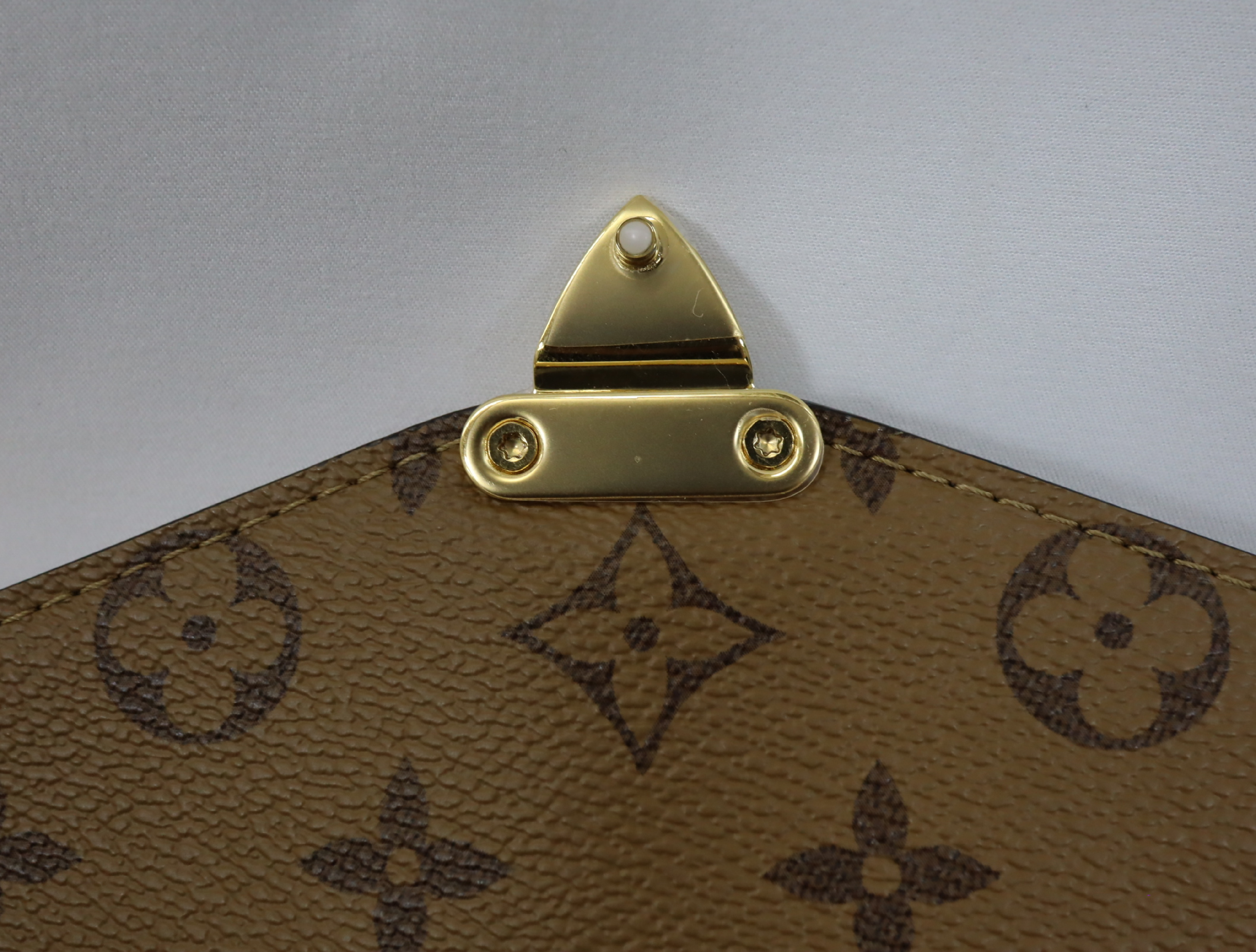 Monogram Reverse Pochette Metis MM M44876 Shoulder Bag (RFID detected) — view 14